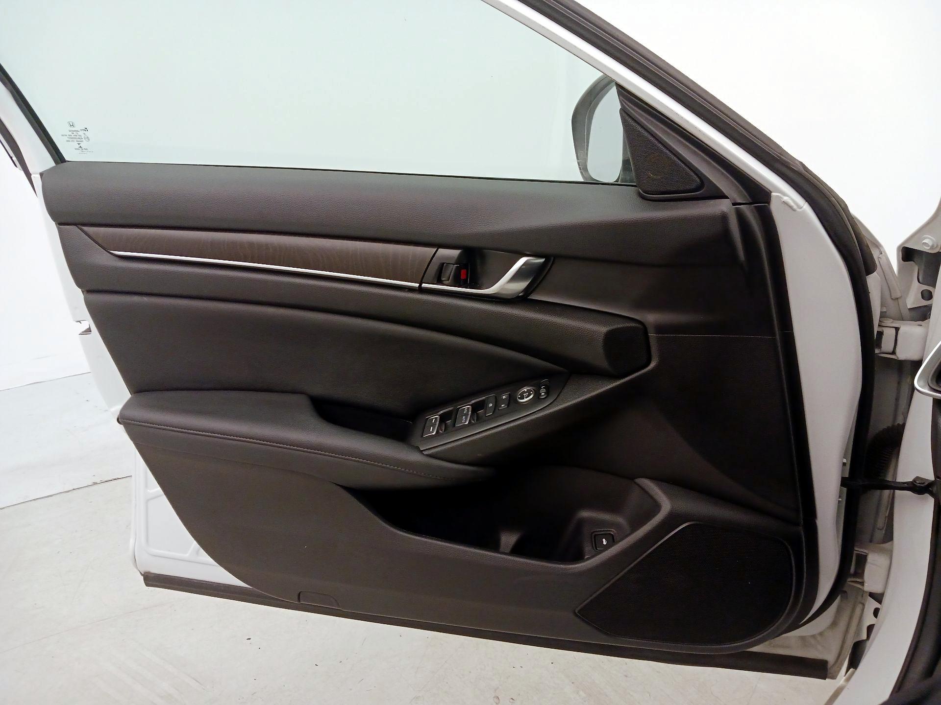 Thumbnail: 2021 Honda Accord - 12