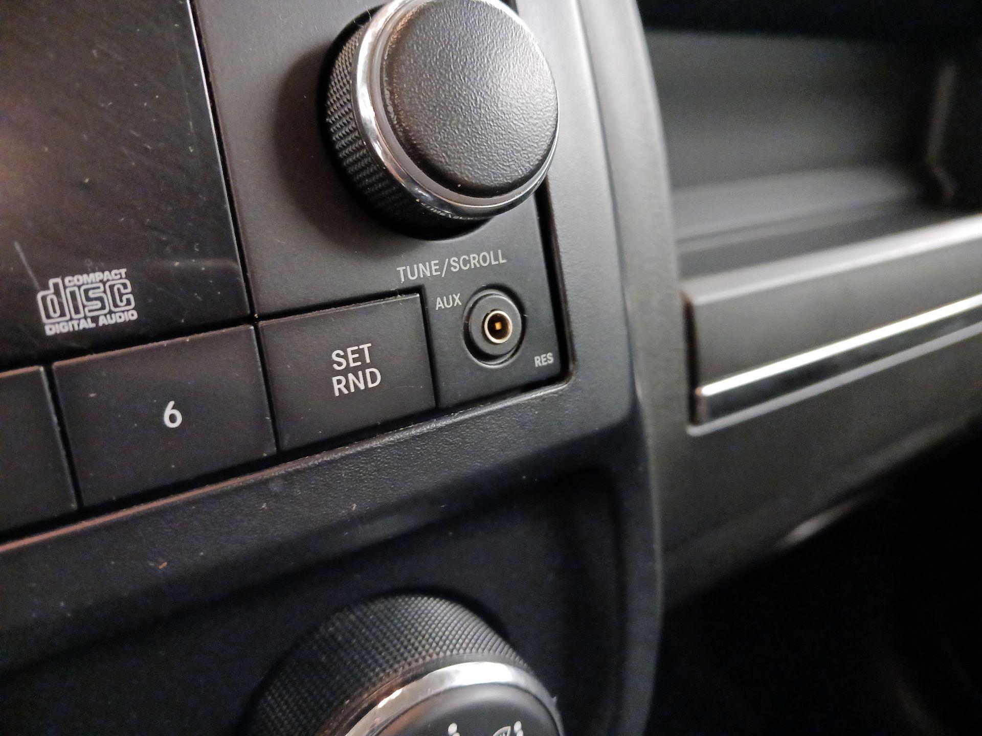 Thumbnail: 2014 Jeep Patriot - 16