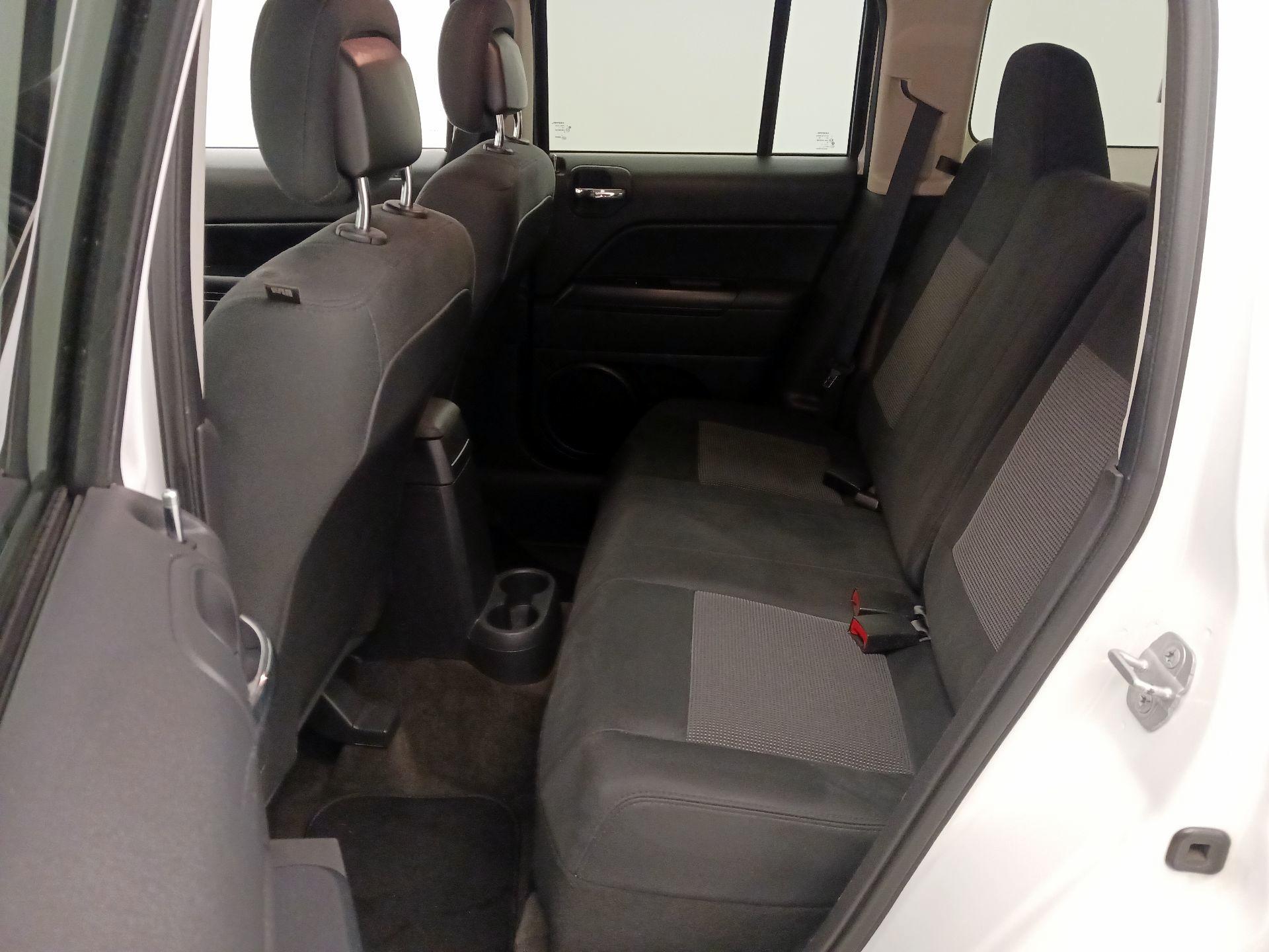Thumbnail: 2014 Jeep Patriot - 17