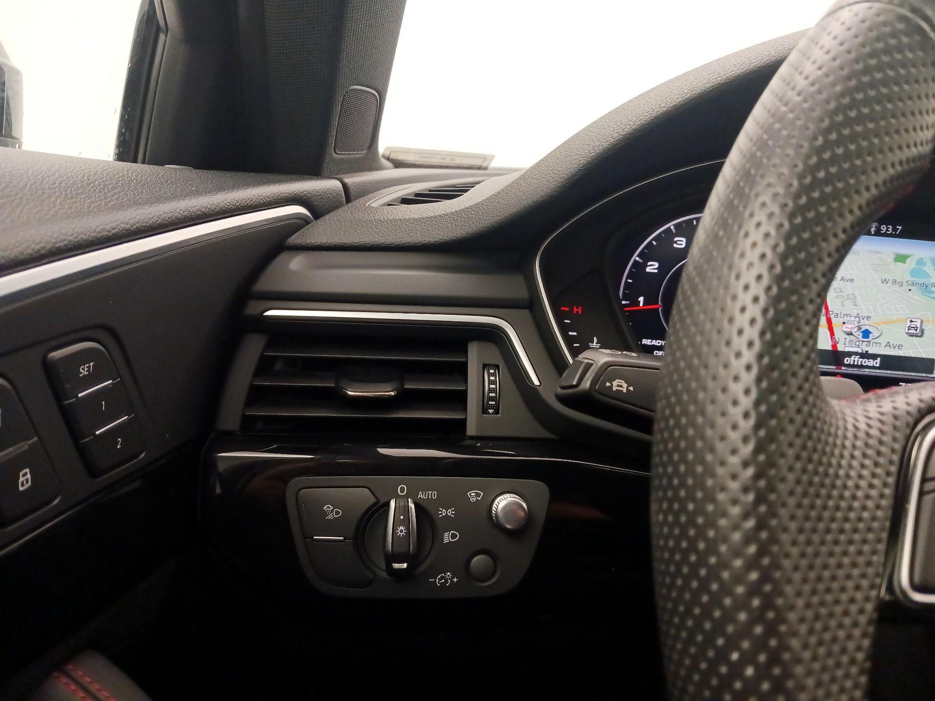 Thumbnail: 2019 Audi A4 - 13