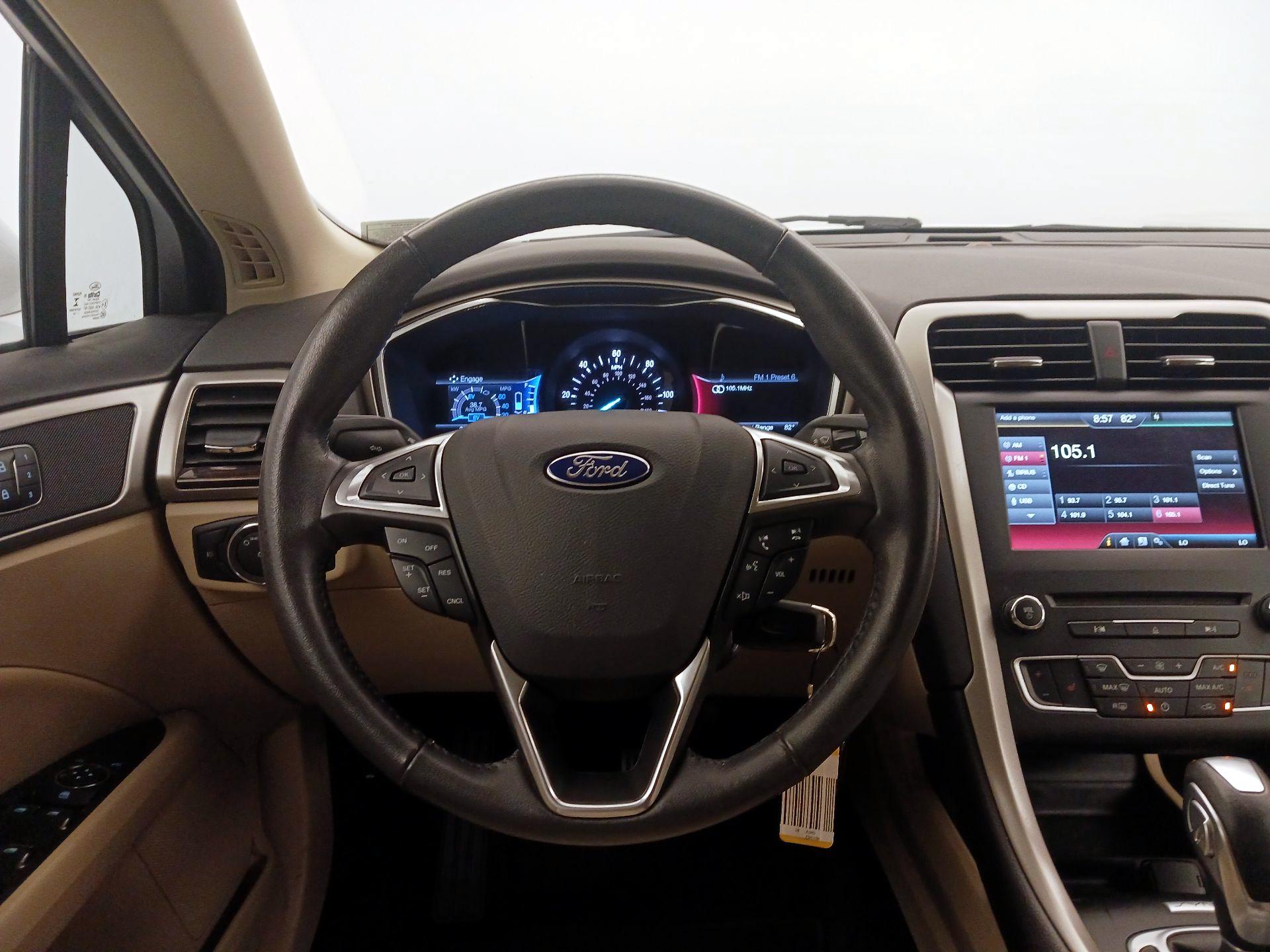 Thumbnail: 2016 Ford Fusion - 10