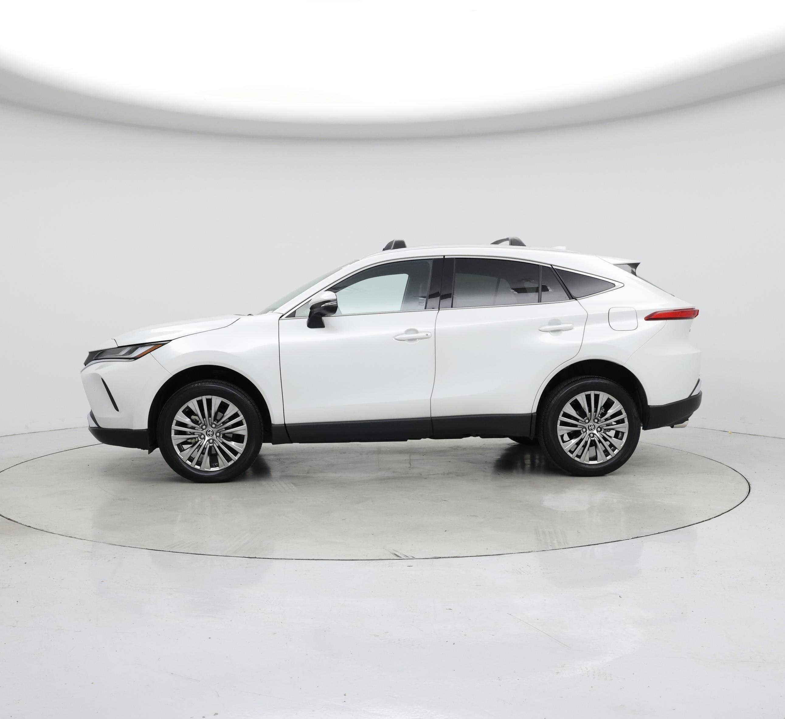 Thumbnail: 2023 Toyota Venza - 3