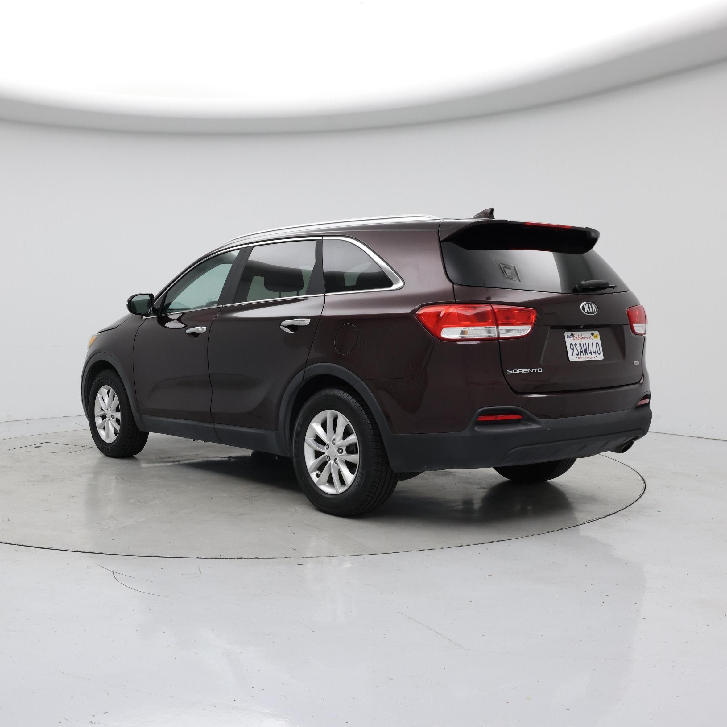 Thumbnail: 2016 Kia Sorento - 2