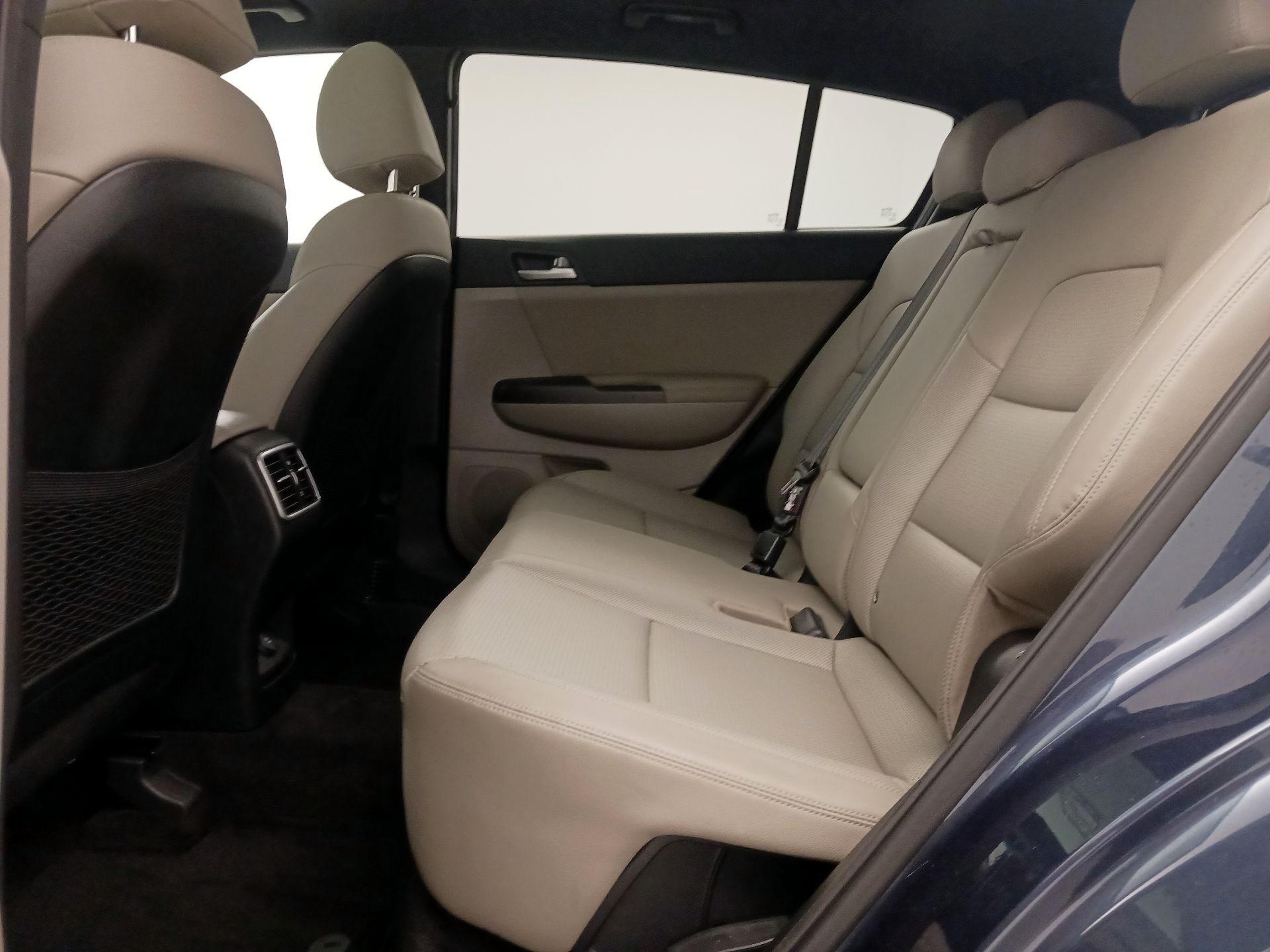 Thumbnail: 2020 Kia Sportage - 20