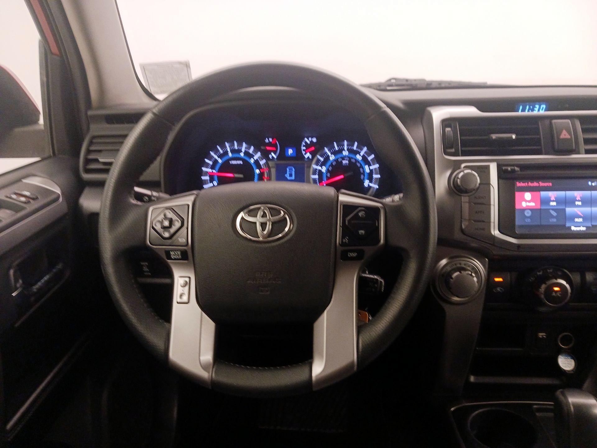 Thumbnail: 2015 Toyota 4Runner - 10