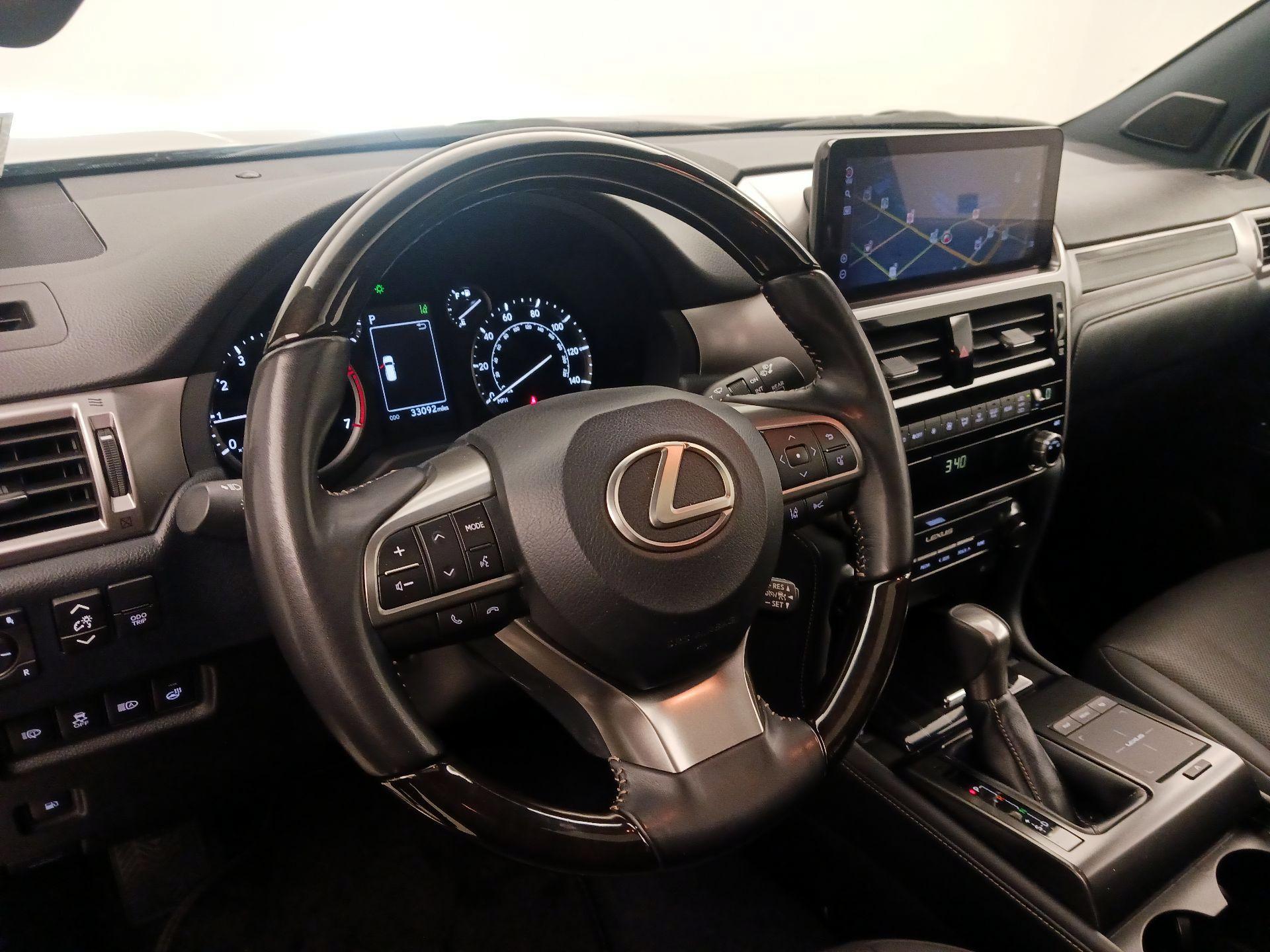 Thumbnail: 2022 Lexus GX - 9