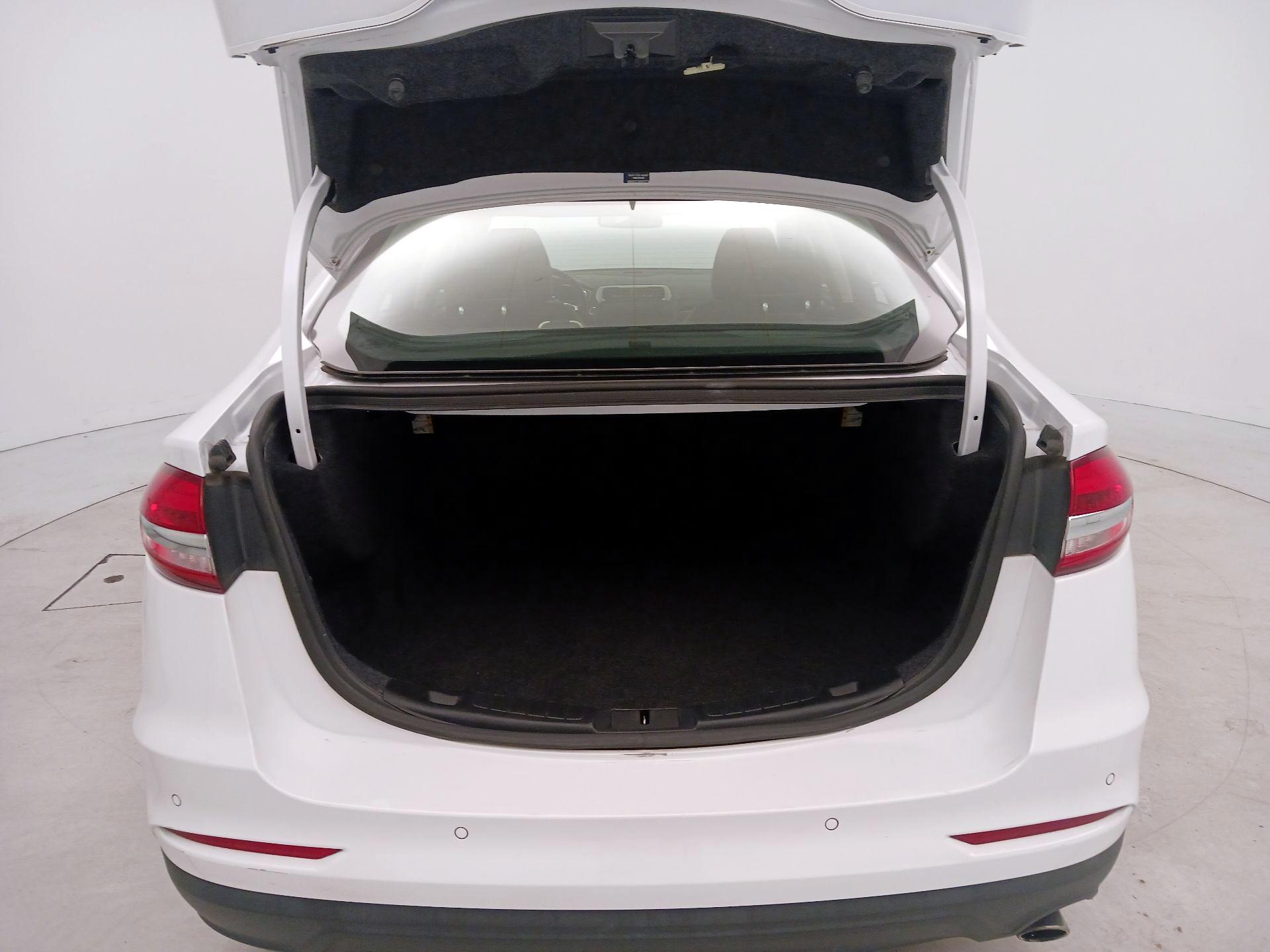 Thumbnail: 2019 Ford Fusion - 20