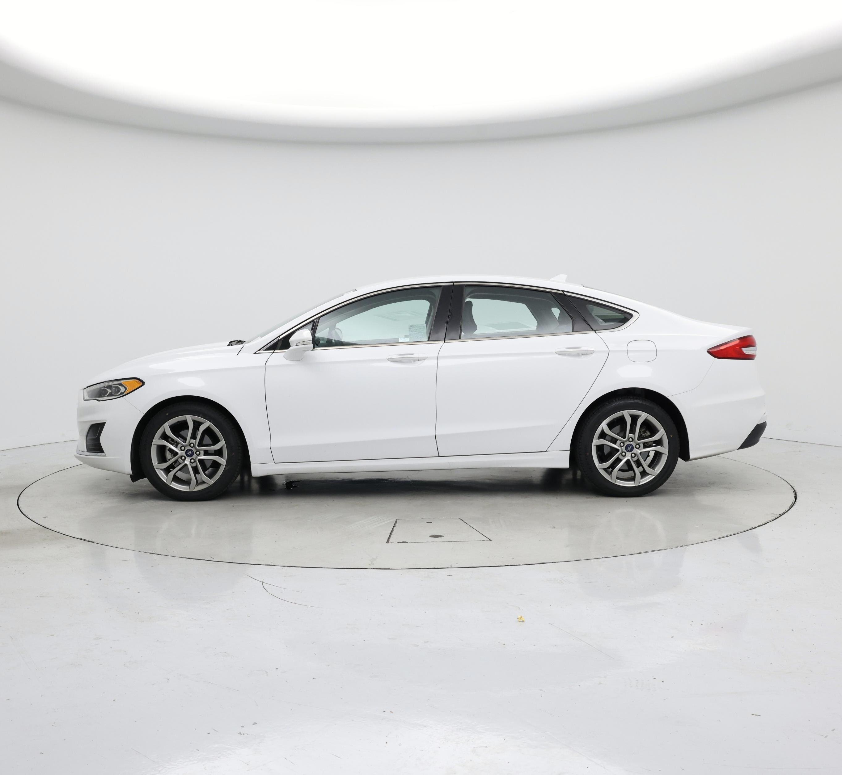 Thumbnail: 2019 Ford Fusion - 3