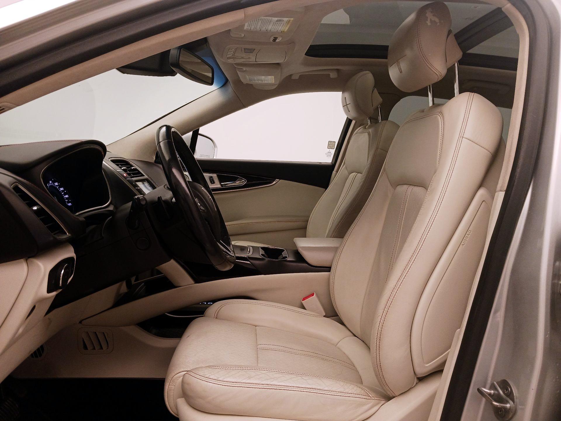 Thumbnail: 2017 Lincoln MKX - 11