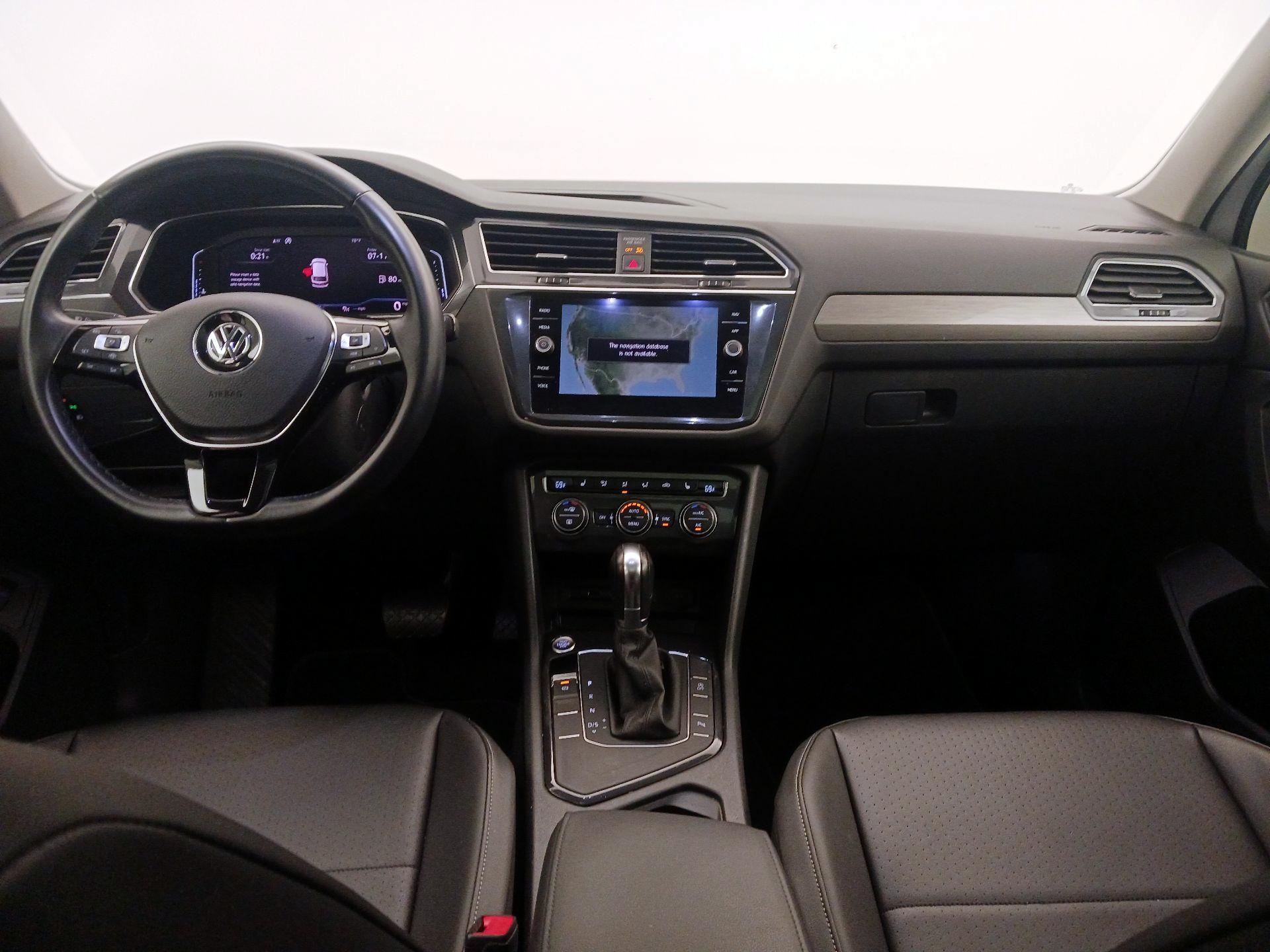 Thumbnail: 2019 Volkswagen Tiguan - 9