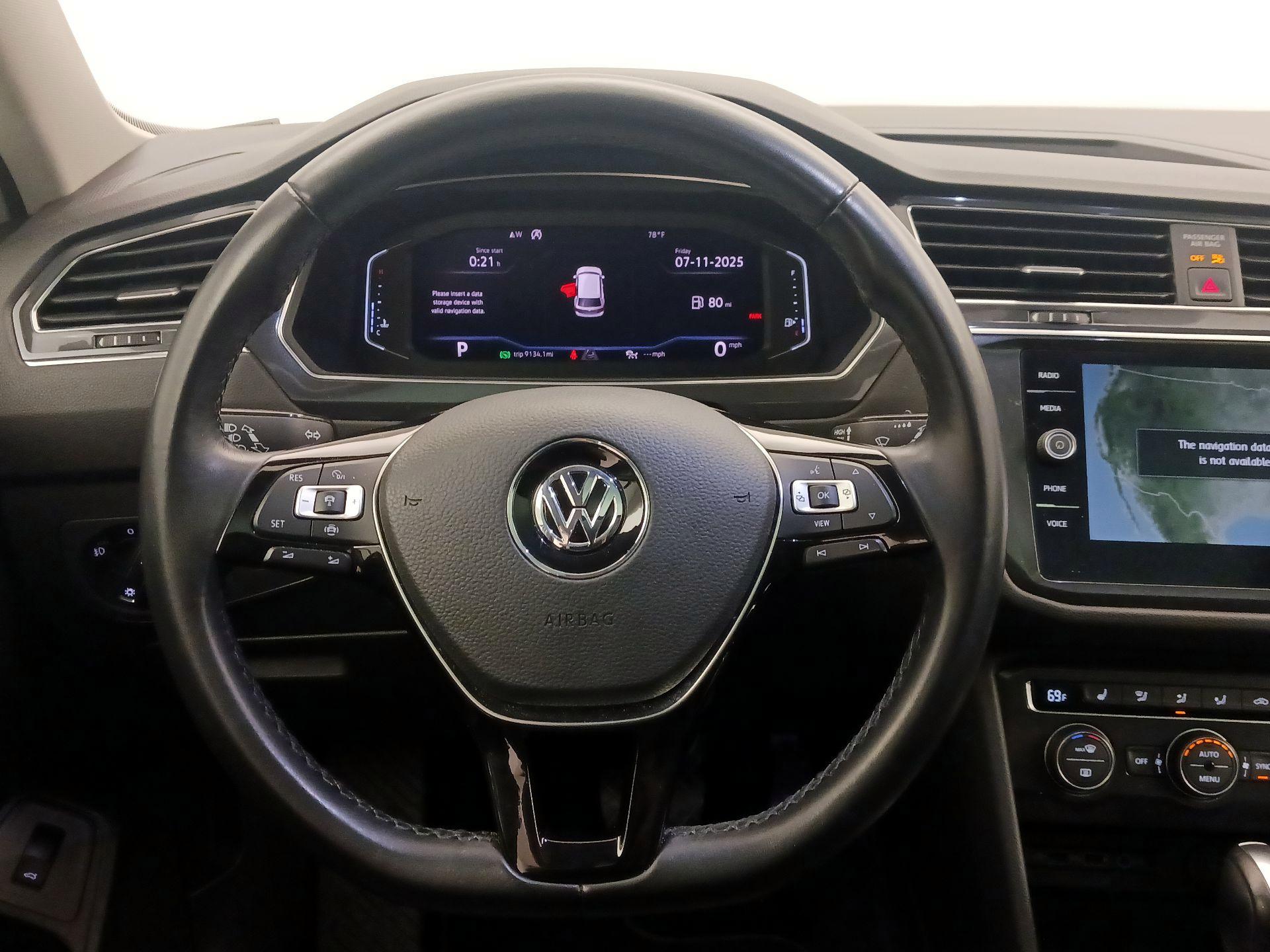 Thumbnail: 2019 Volkswagen Tiguan - 10