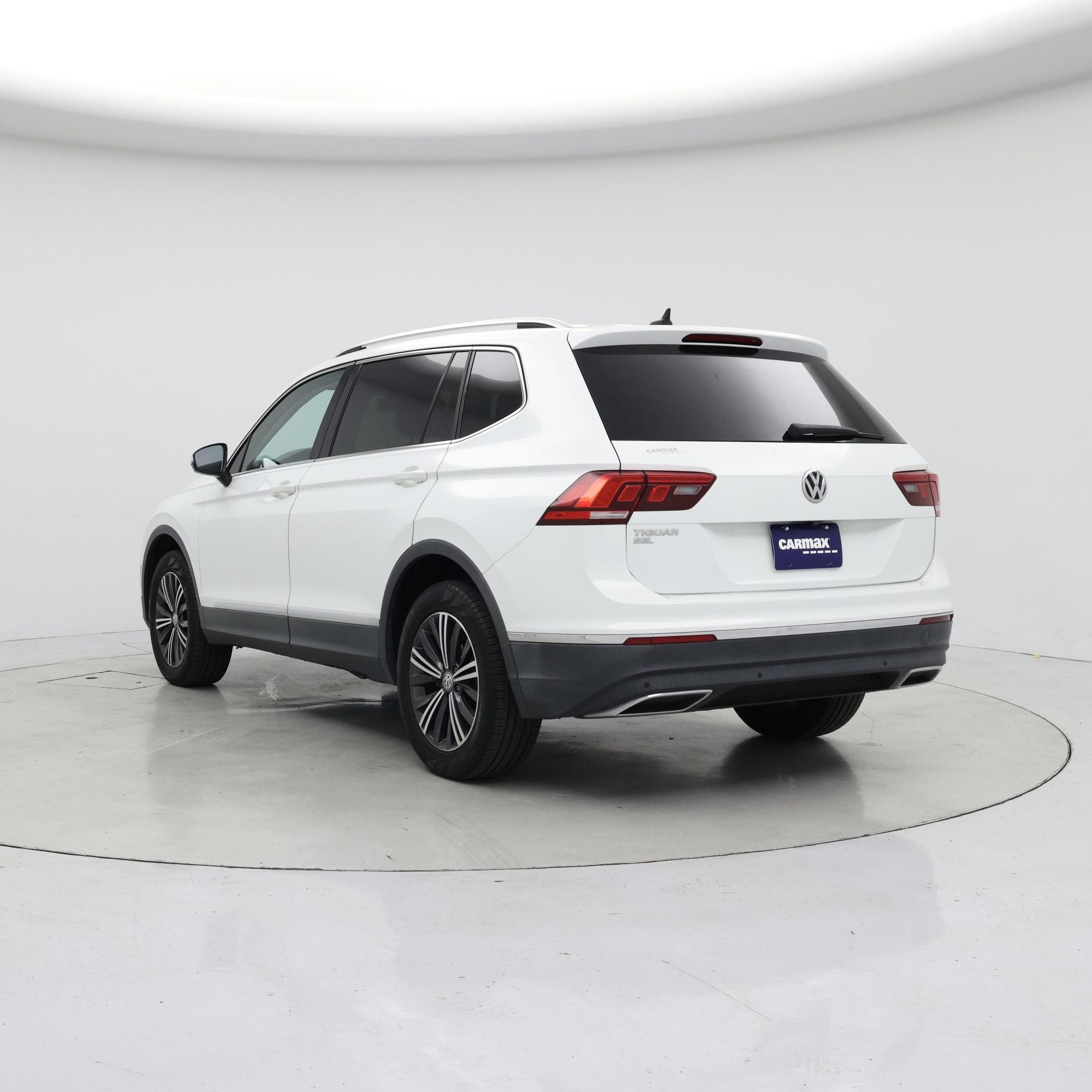 Thumbnail: 2019 Volkswagen Tiguan - 2