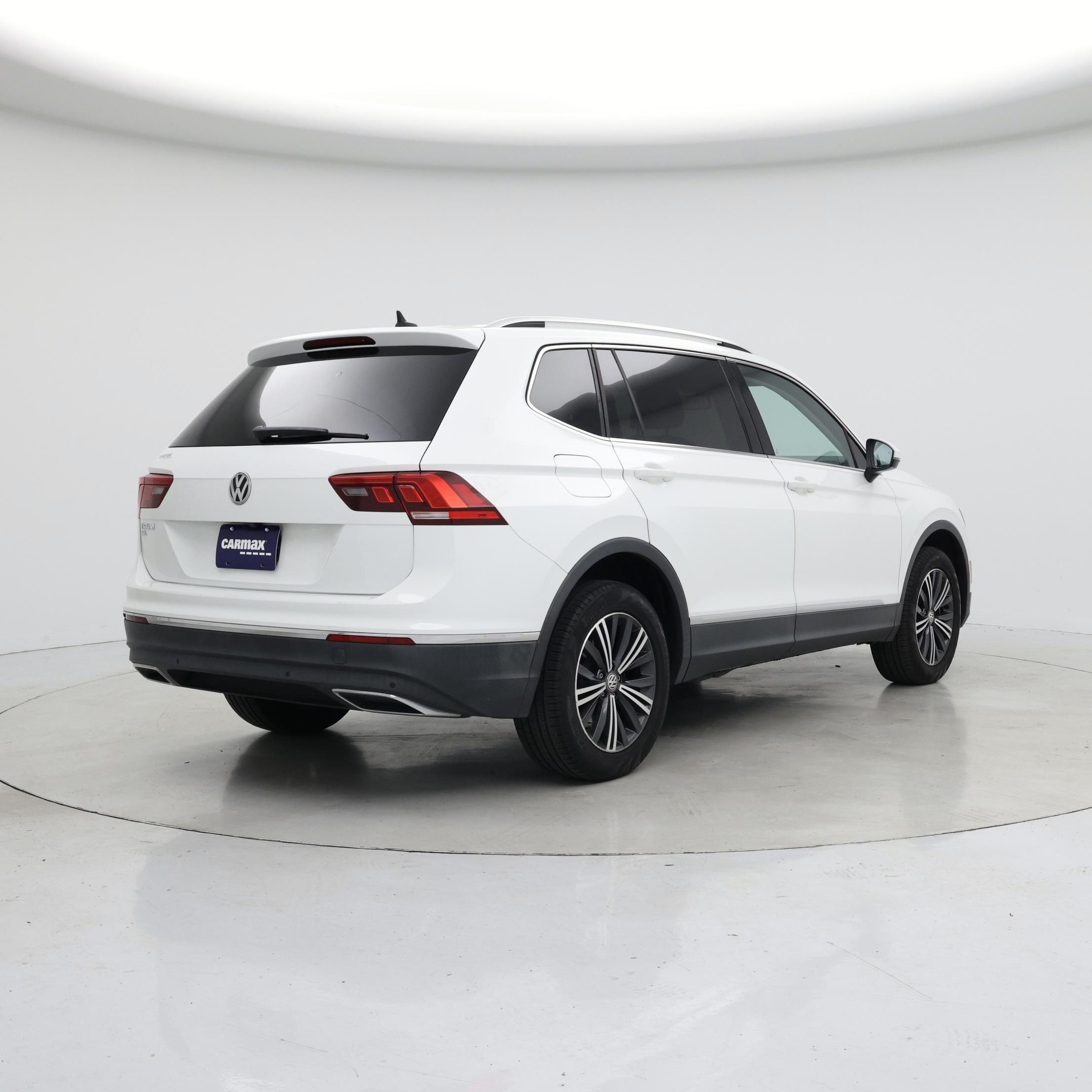 Thumbnail: 2019 Volkswagen Tiguan - 8