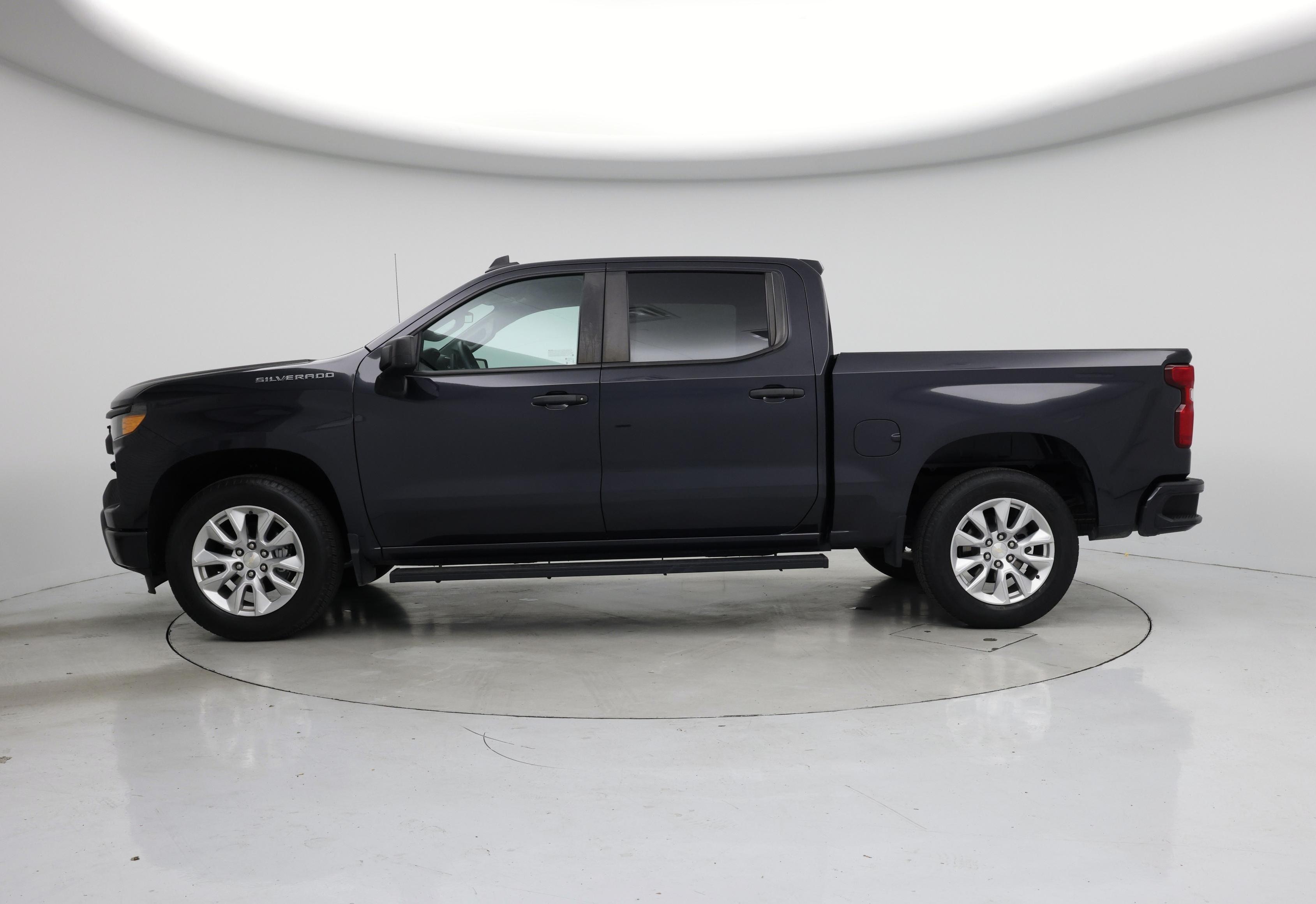 Thumbnail: 2022 Chevrolet Silverado 1500 - 3