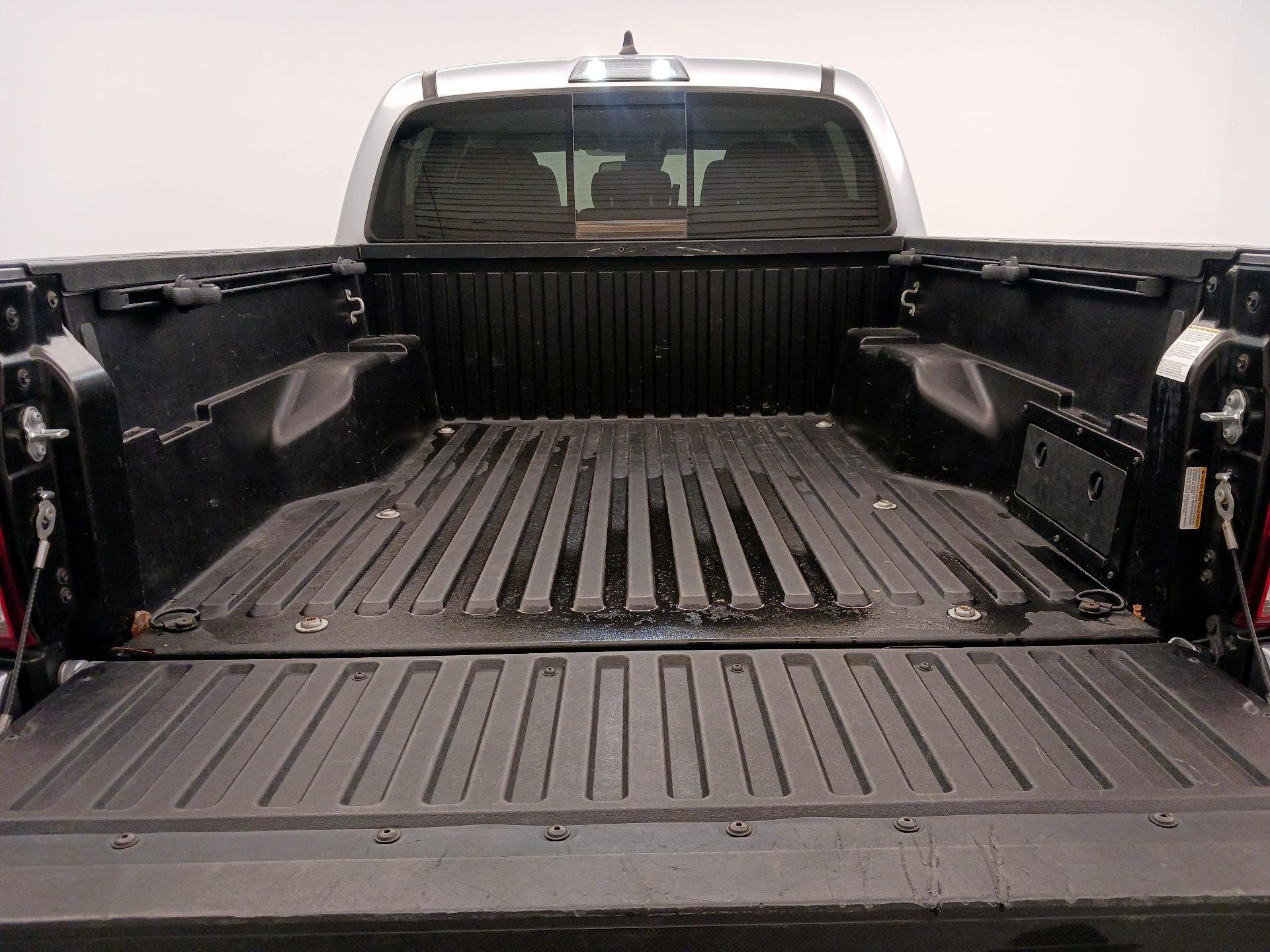 Thumbnail: 2021 Toyota Tacoma - 20
