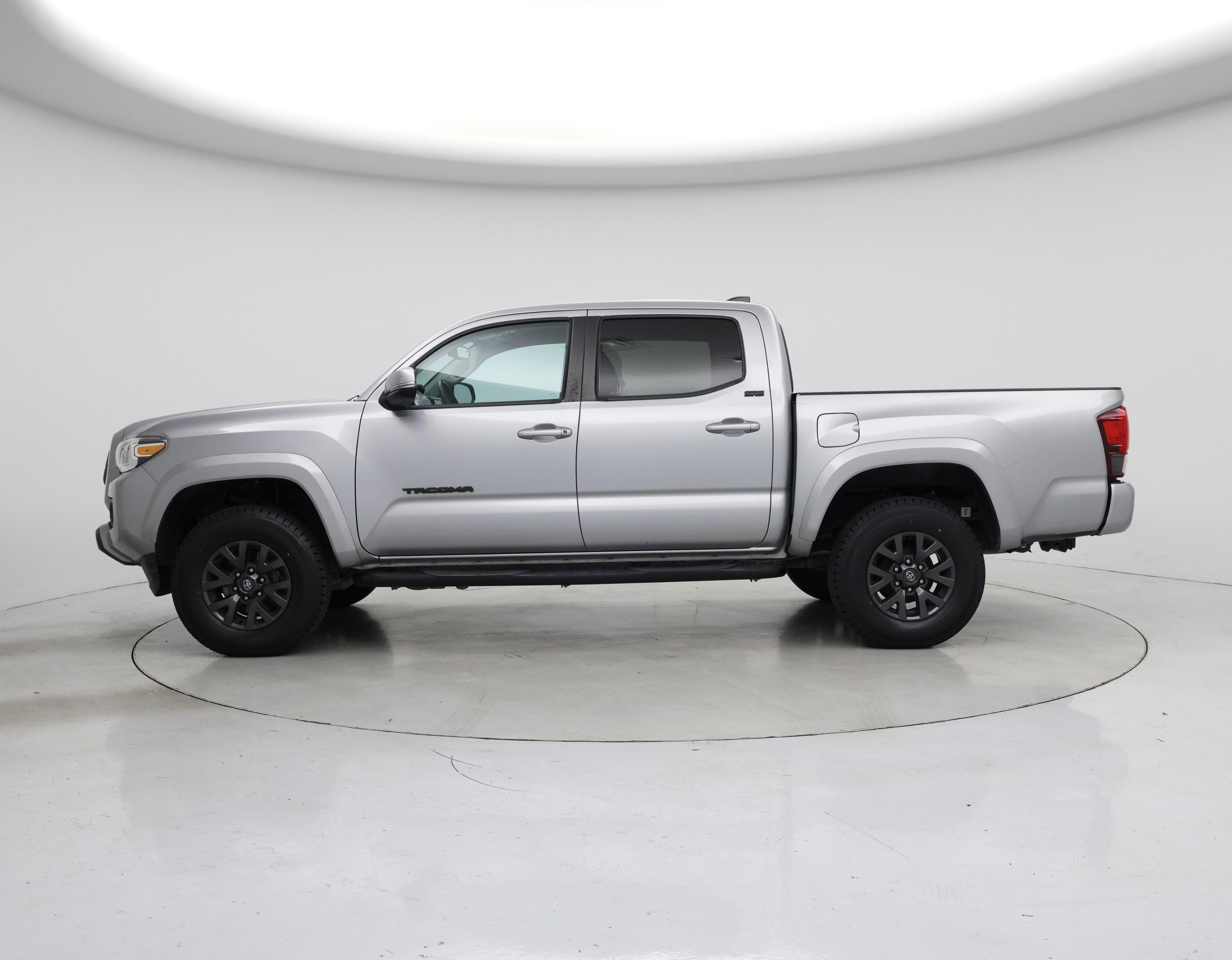 Thumbnail: 2021 Toyota Tacoma - 3