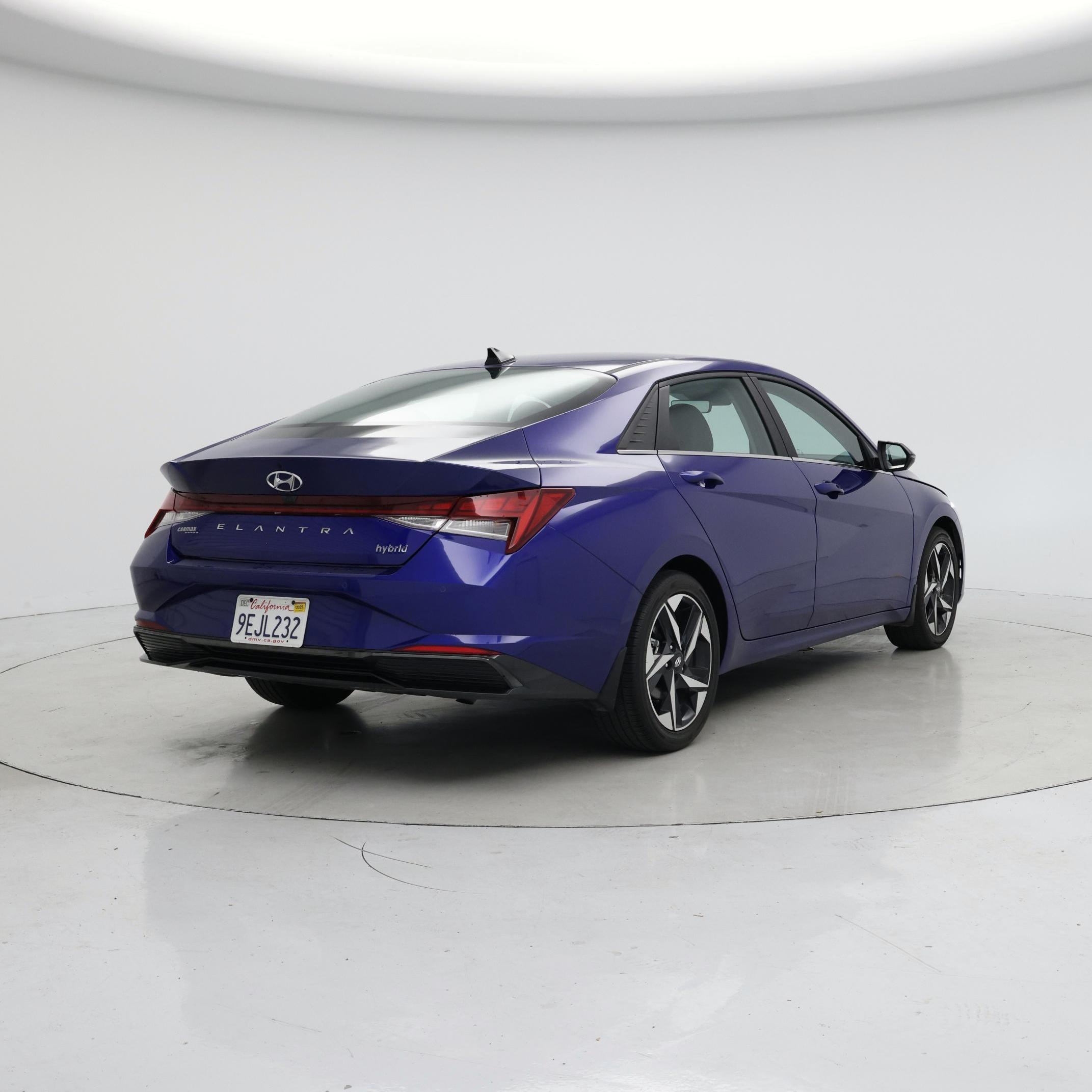 Thumbnail: 2023 Hyundai Elantra - 8