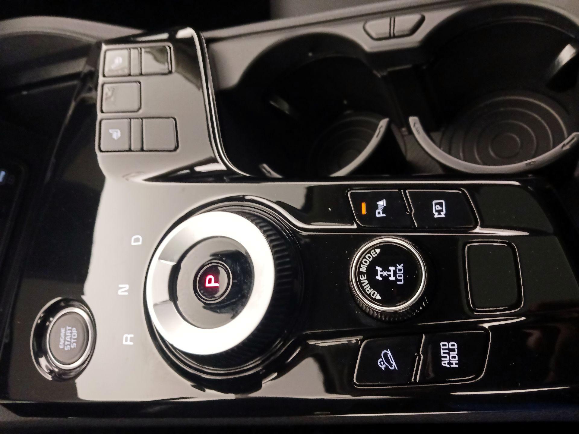 Thumbnail: 2024 Kia Sportage - 18