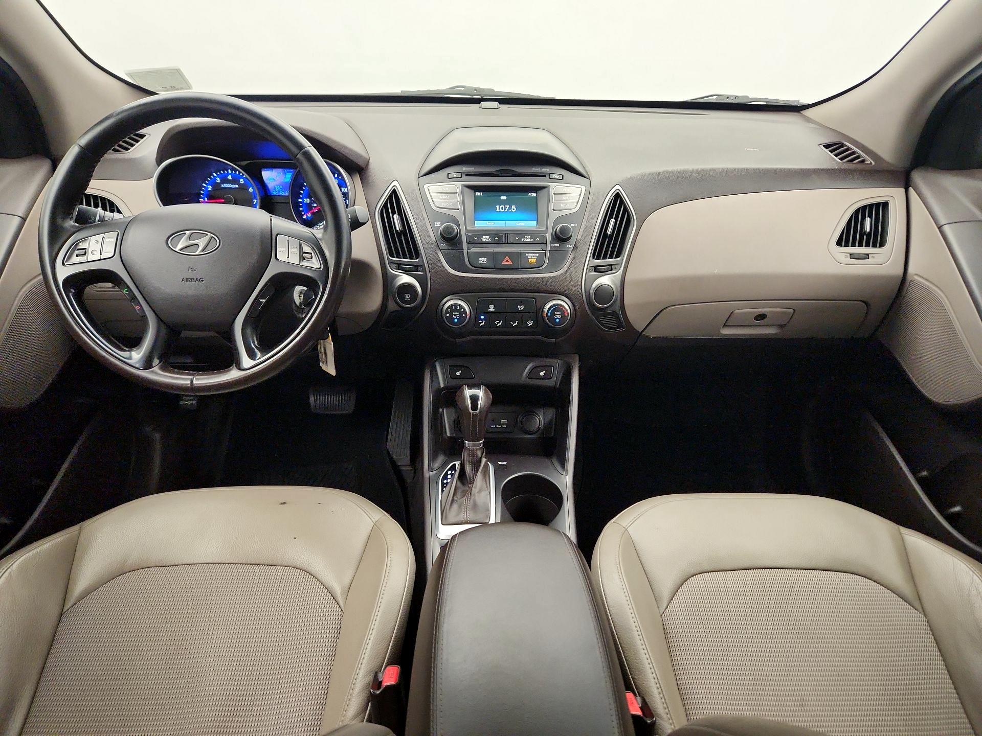 Thumbnail: 2015 Hyundai Tucson - 9