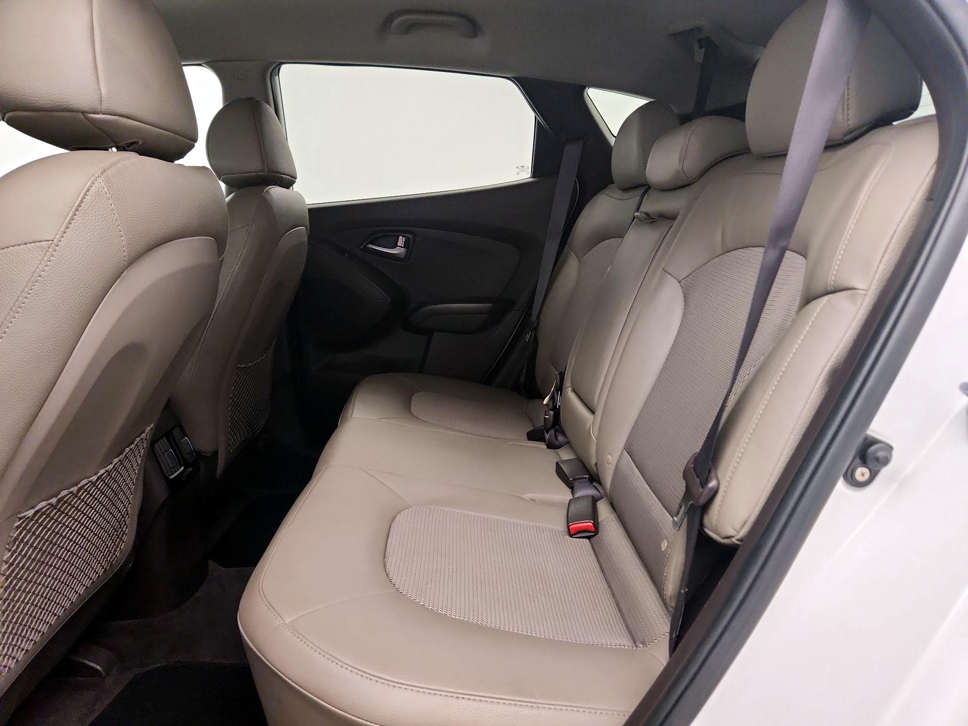 Thumbnail: 2015 Hyundai Tucson - 19