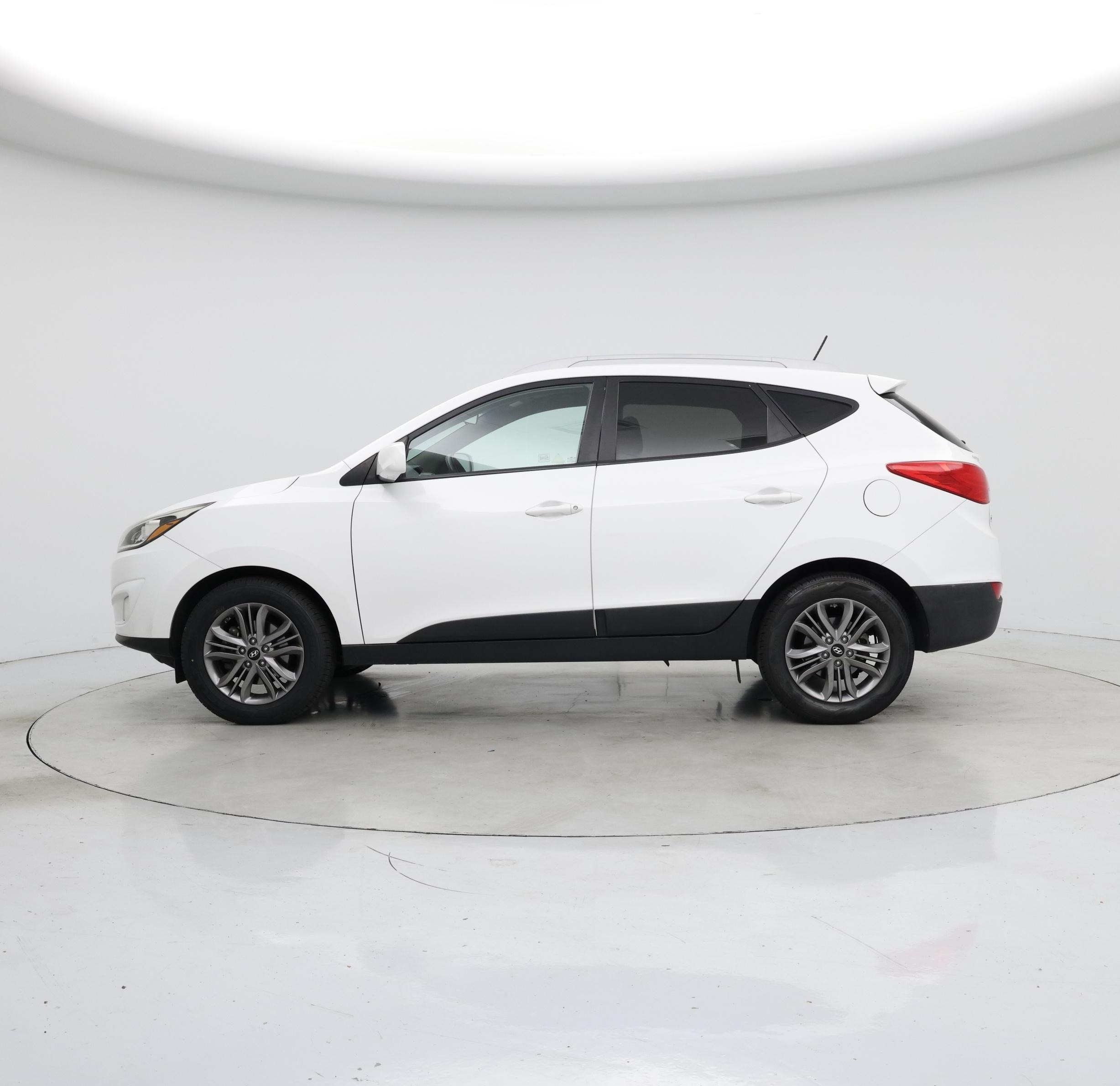 Thumbnail: 2015 Hyundai Tucson - 3