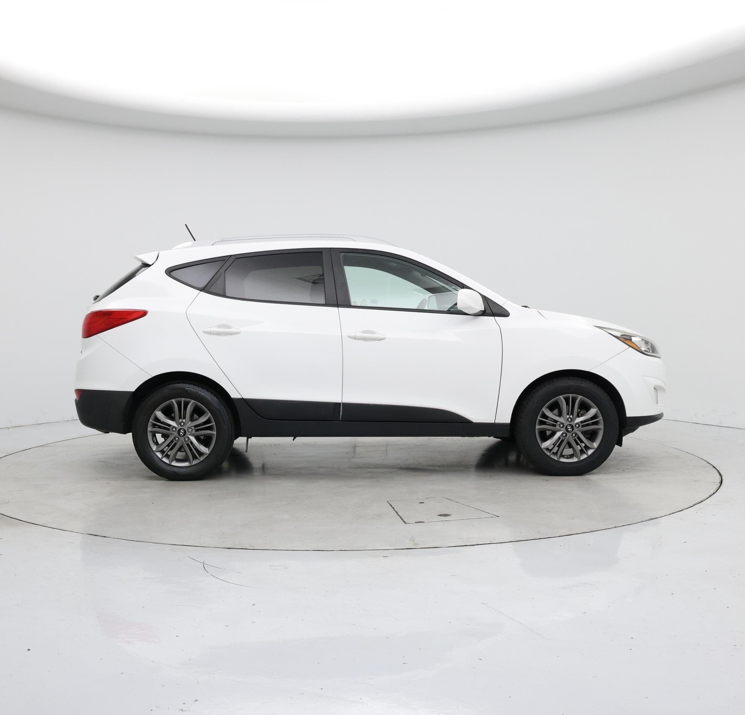 Thumbnail: 2015 Hyundai Tucson - 7