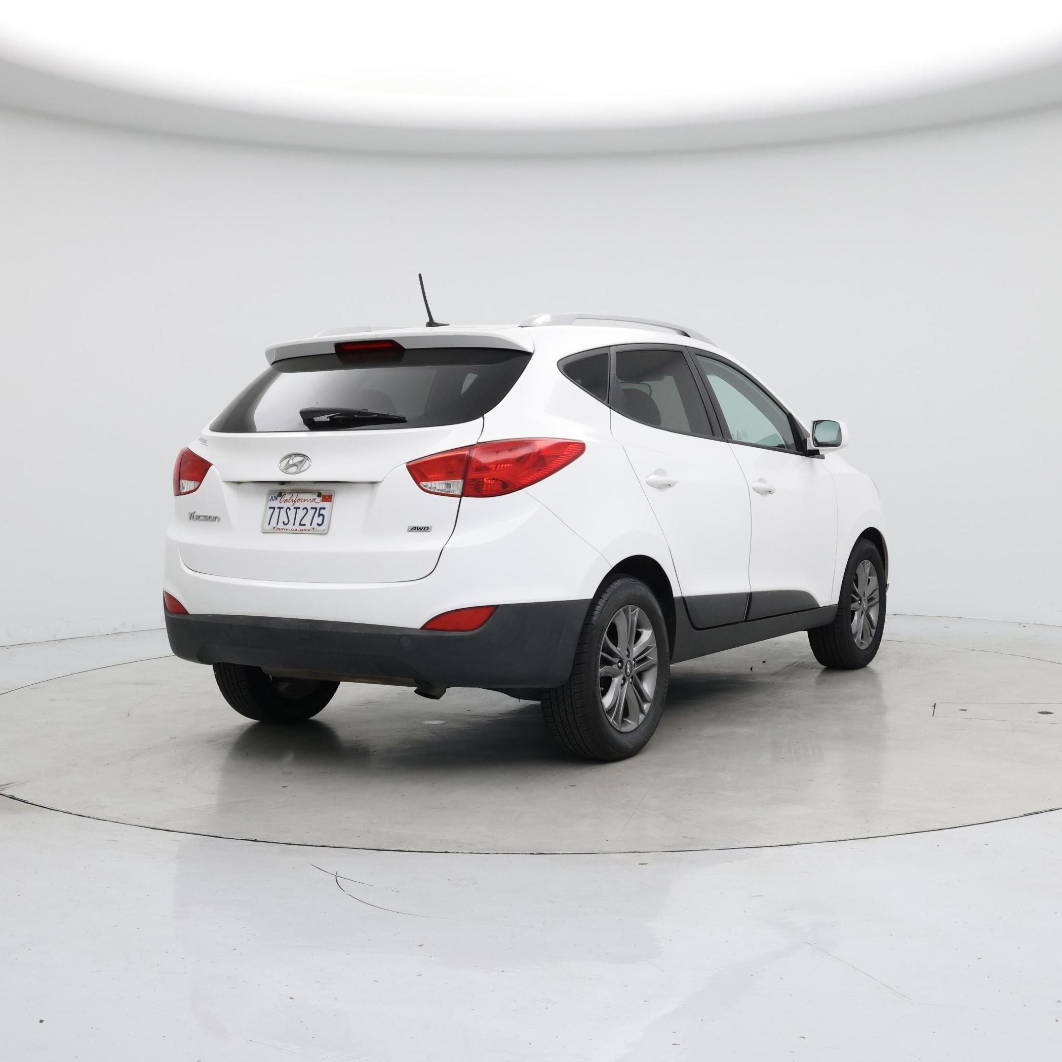 Thumbnail: 2015 Hyundai Tucson - 8