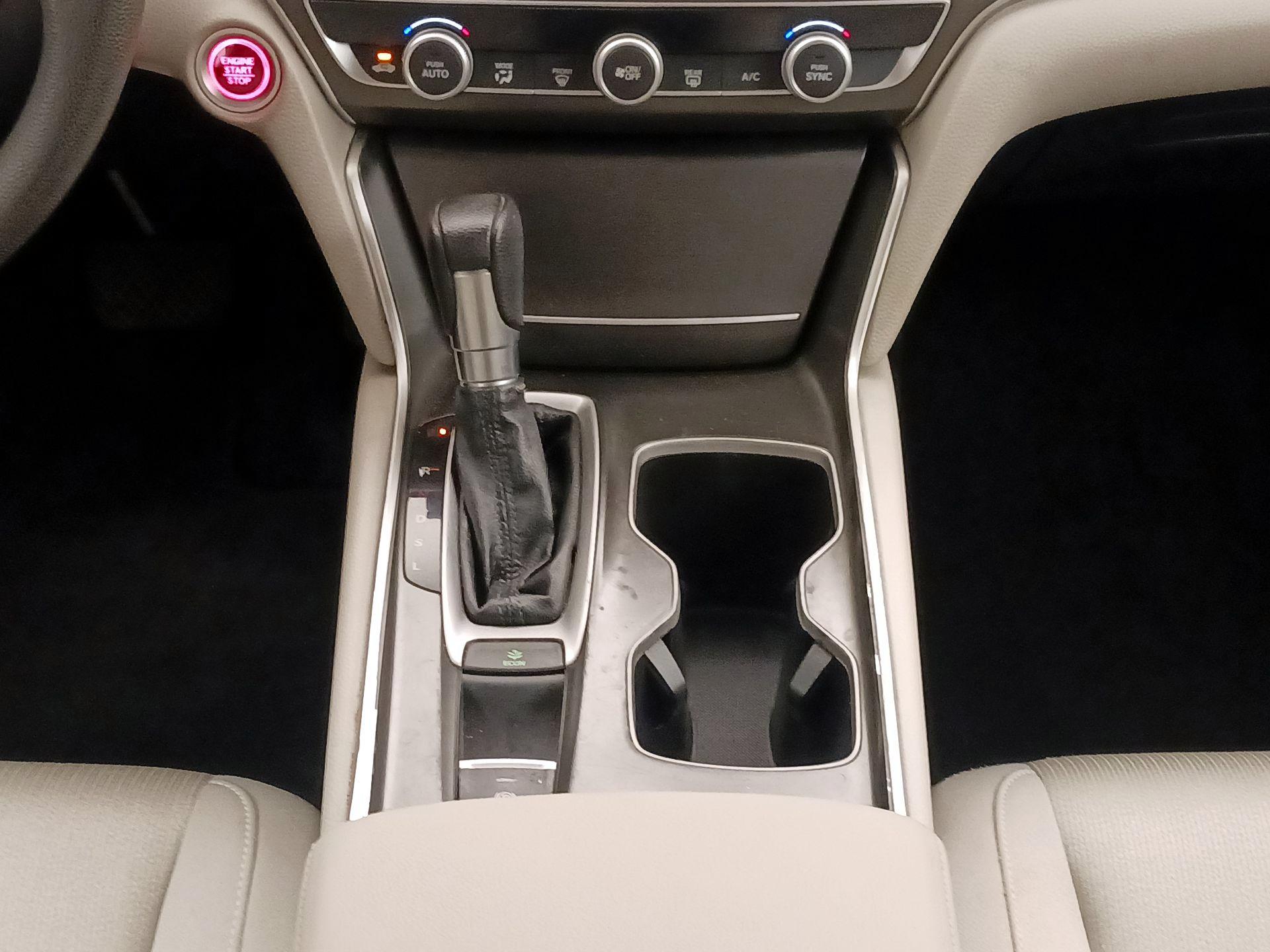 Thumbnail: 2018 Honda Accord - 17