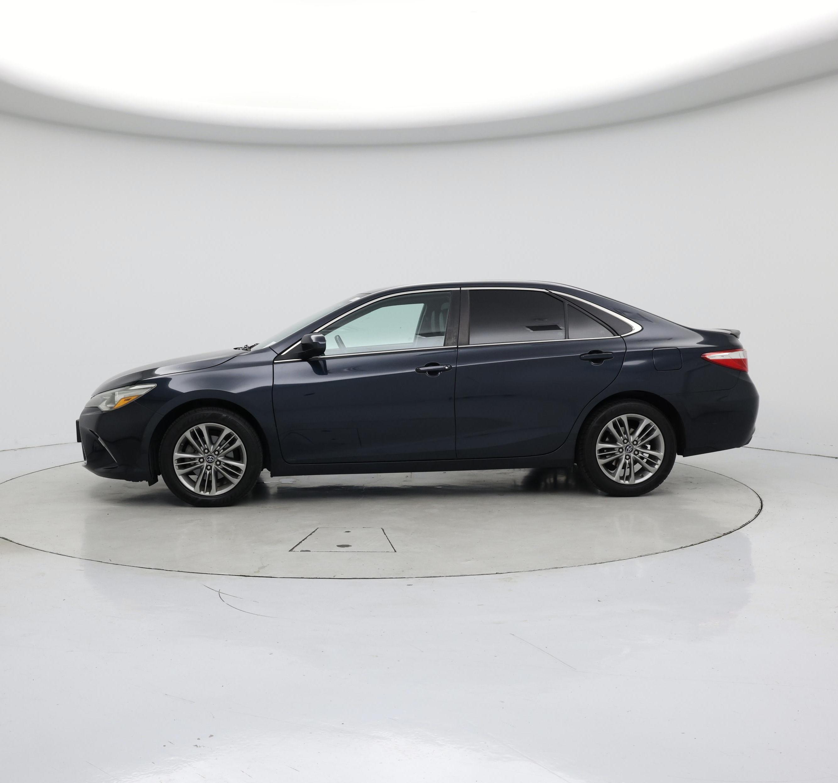 Thumbnail: 2017 Toyota Camry - 3