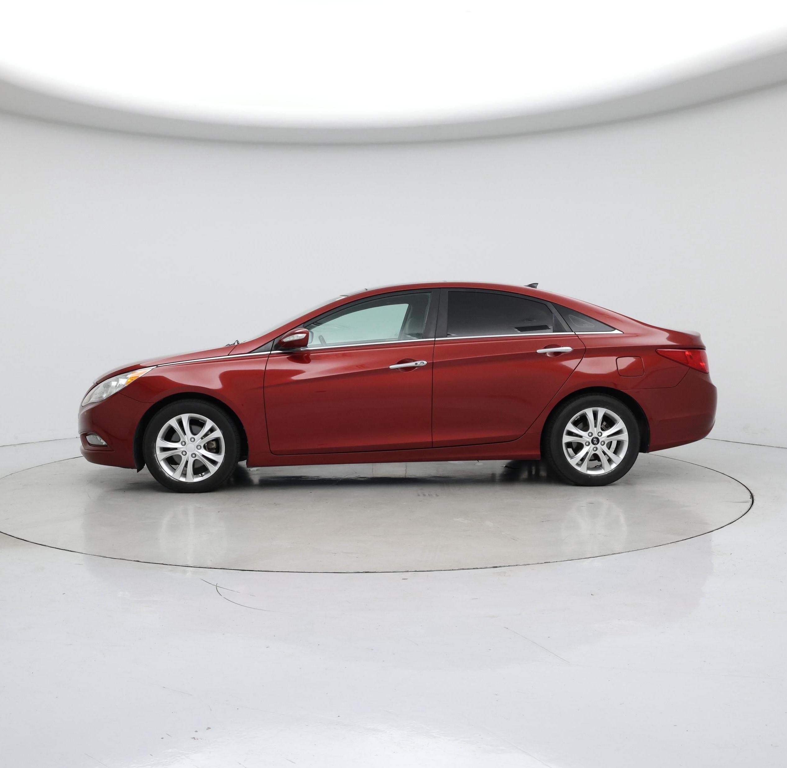 Thumbnail: 2013 Hyundai Sonata - 3