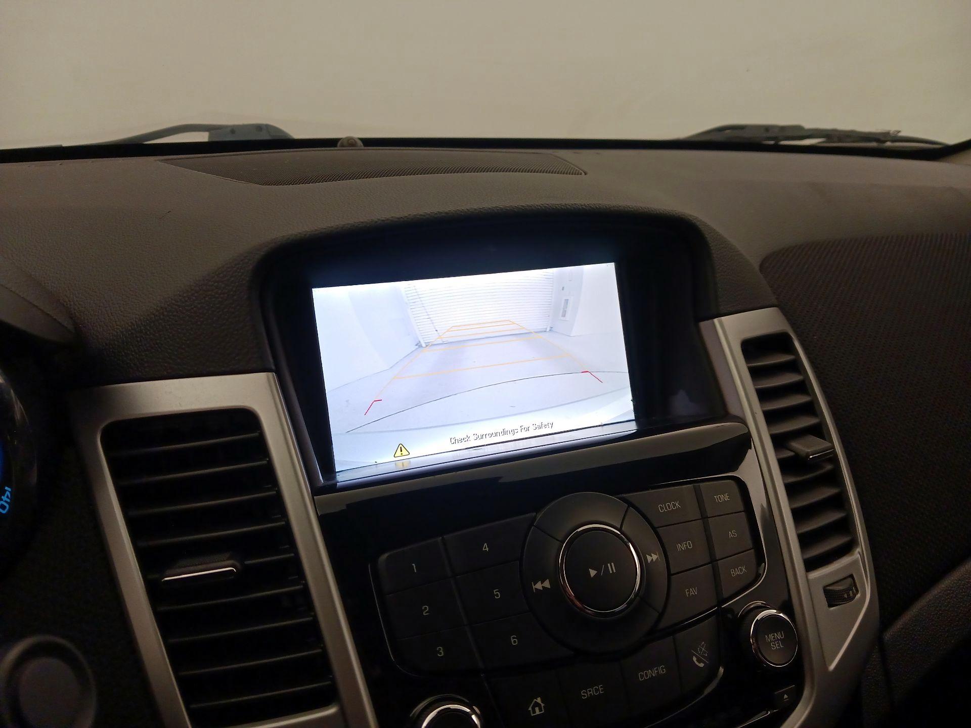 Thumbnail: 2015 Chevrolet Cruze - 14