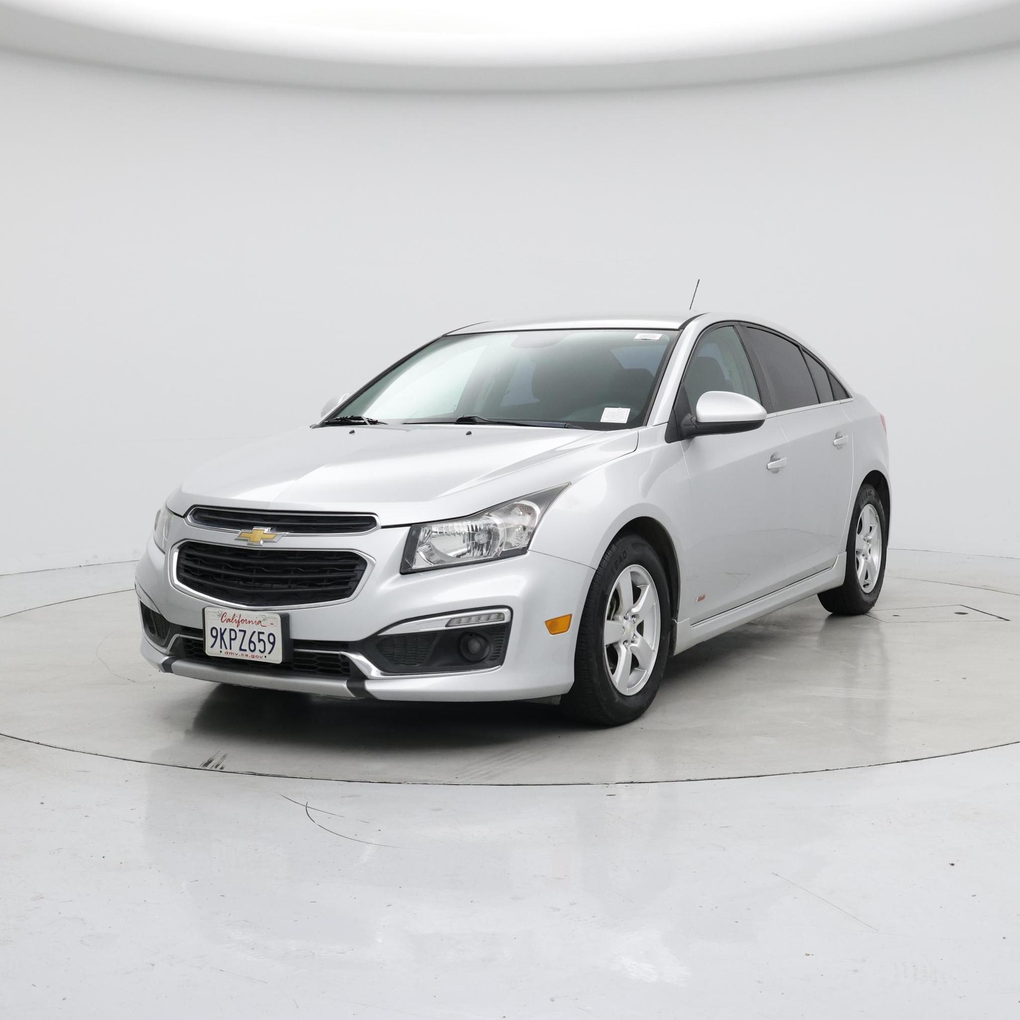 Thumbnail: 2015 Chevrolet Cruze - 4