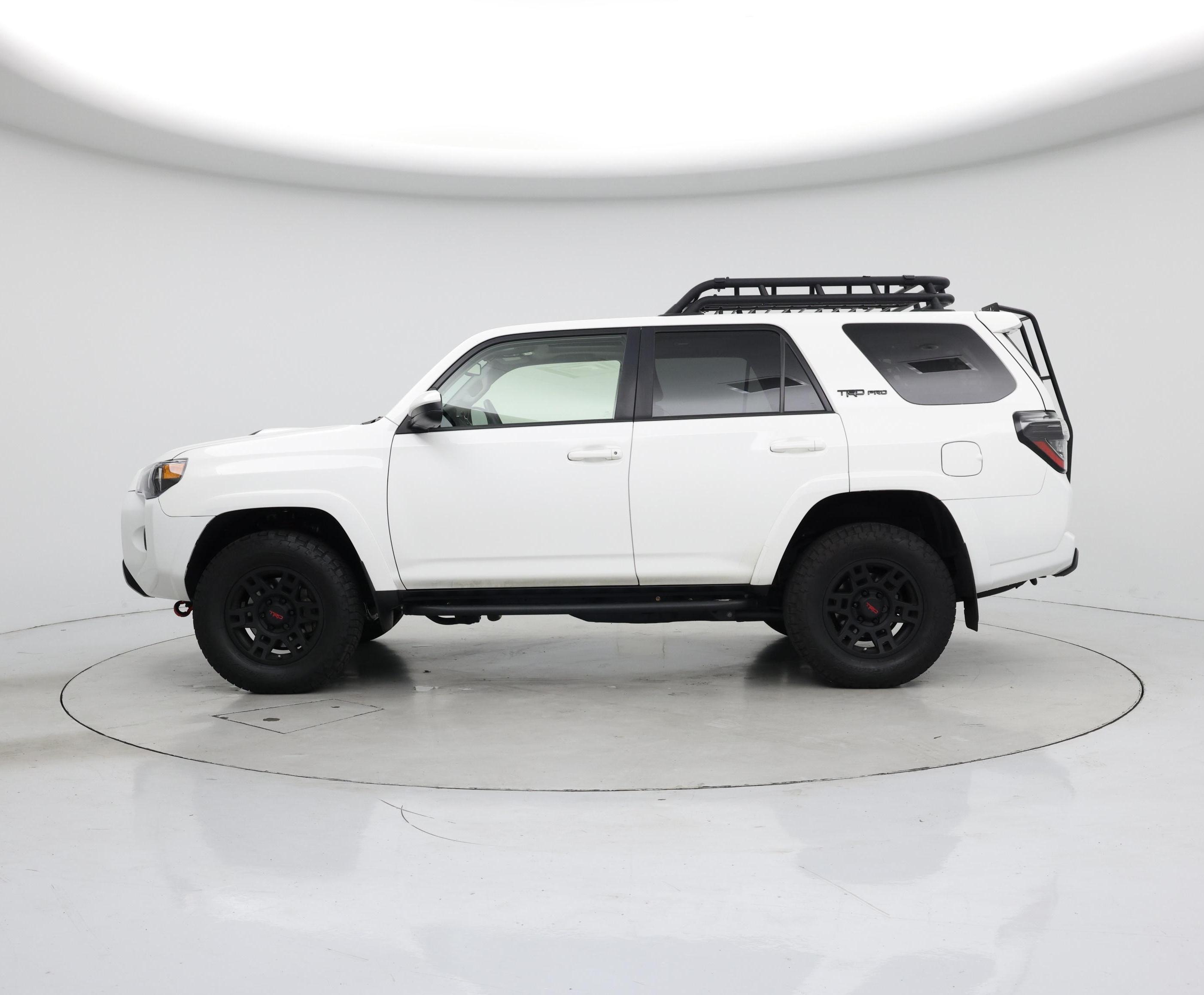 Thumbnail: 2020 Toyota 4Runner - 3