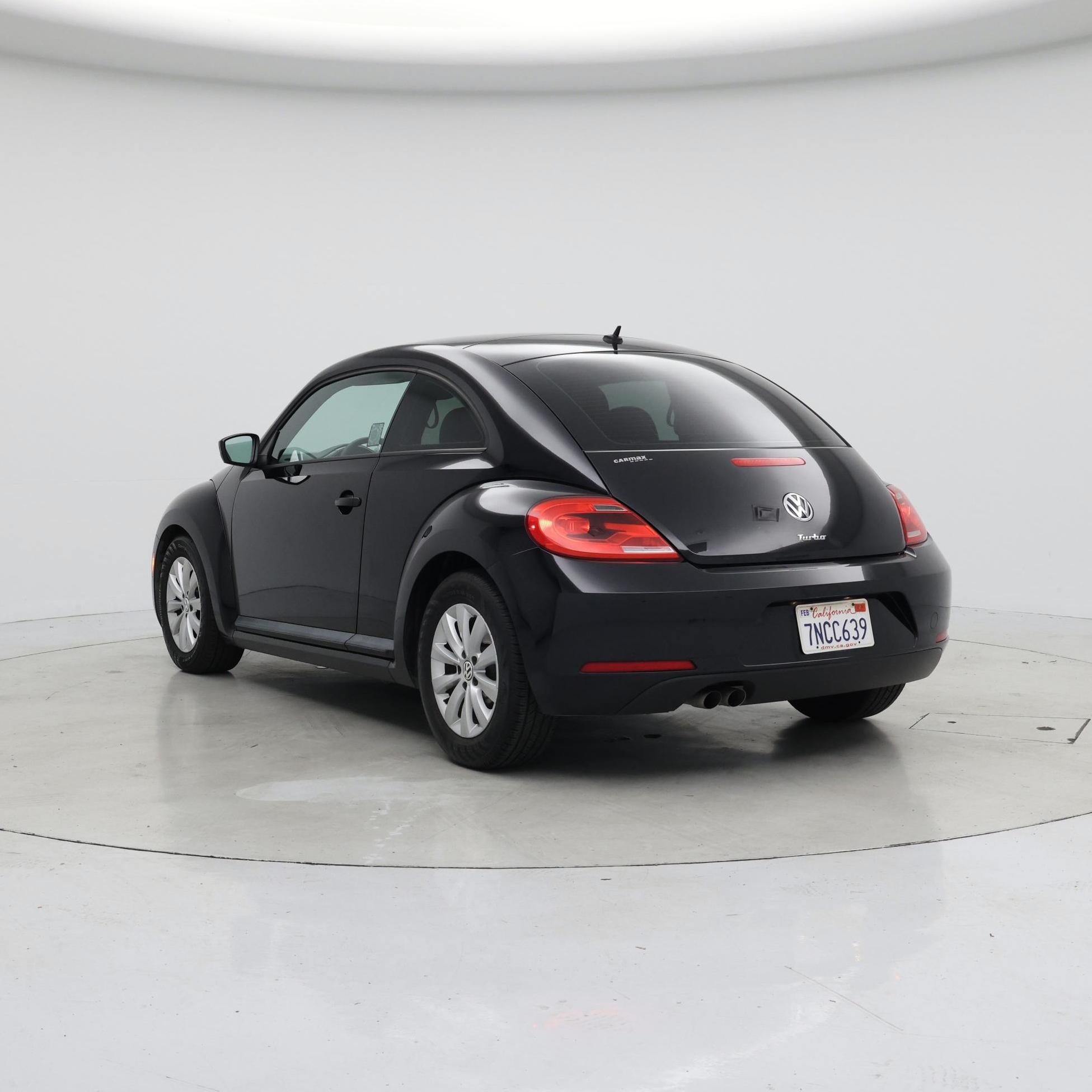 Thumbnail: 2016 Volkswagen Beetle - 2