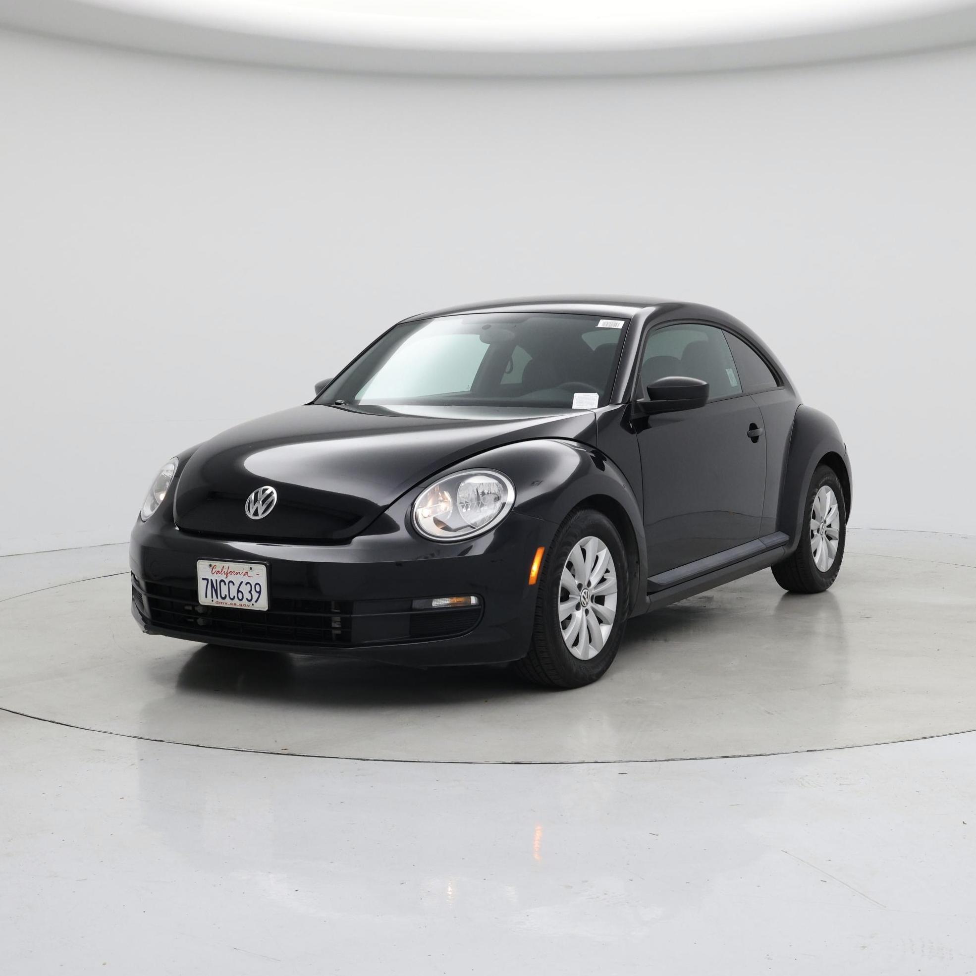 Thumbnail: 2016 Volkswagen Beetle - 4