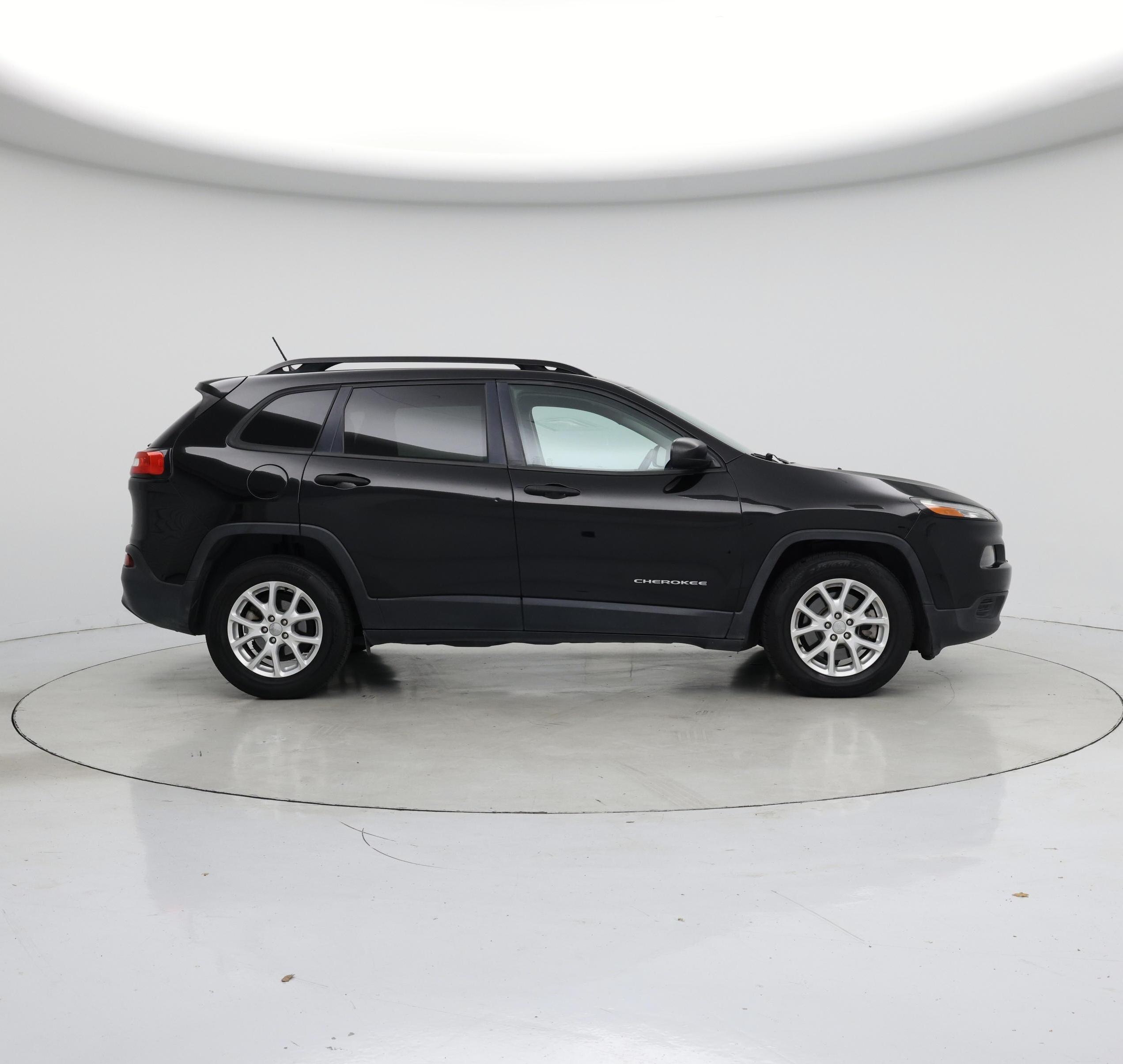 Thumbnail: 2017 Jeep Cherokee - 7