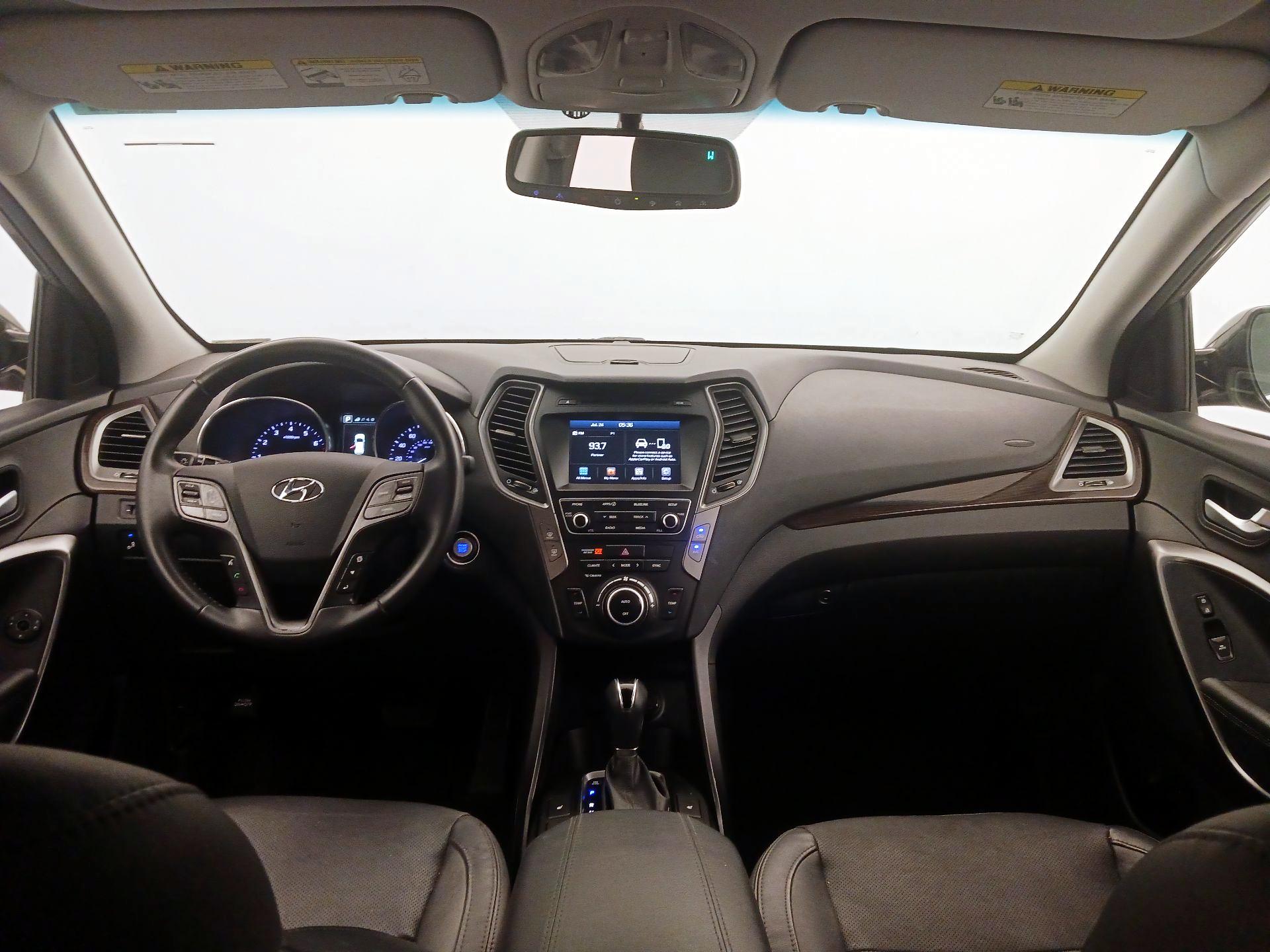 Thumbnail: 2017 Hyundai Santa Fe - 9