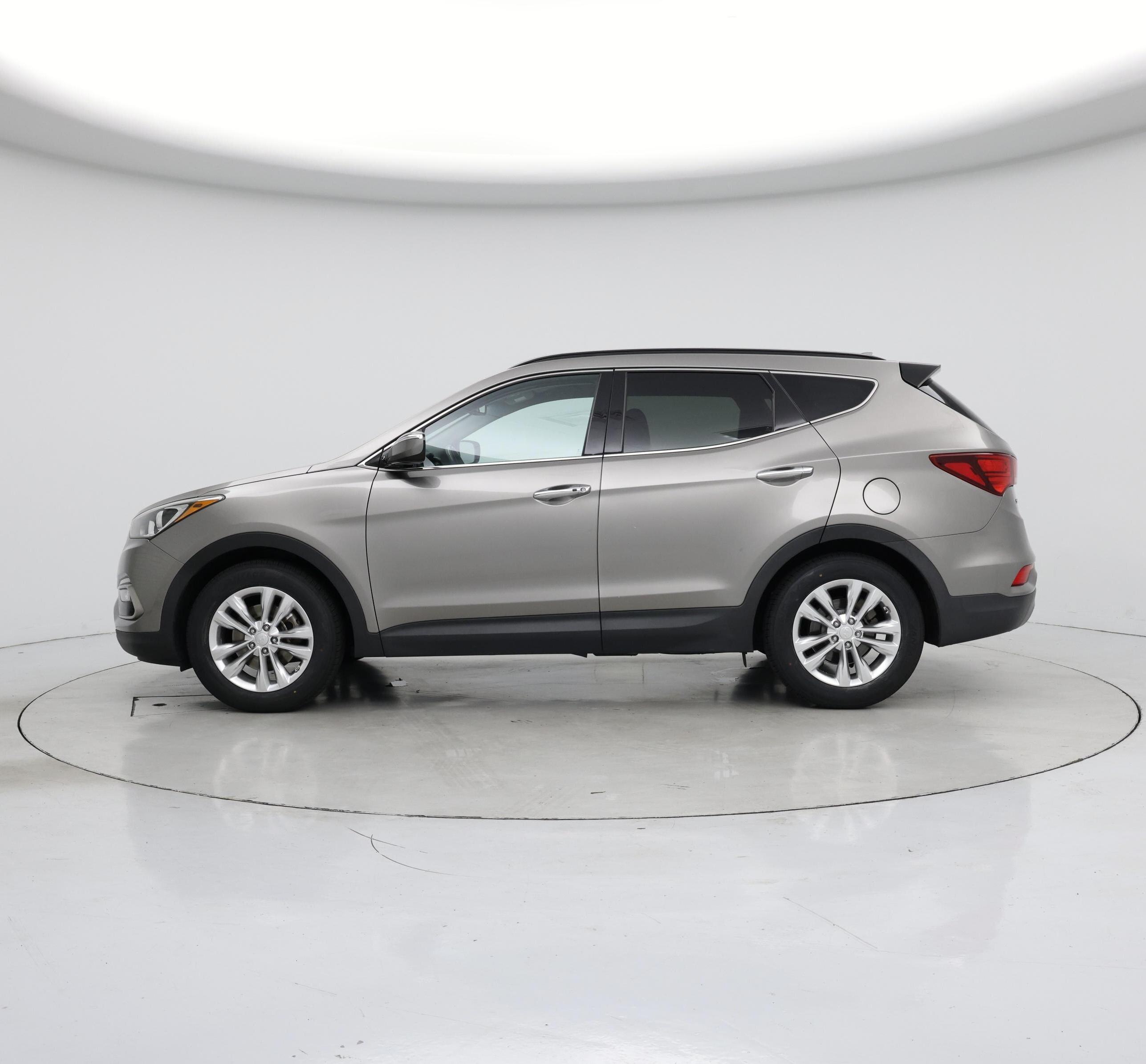 Thumbnail: 2017 Hyundai Santa Fe - 3