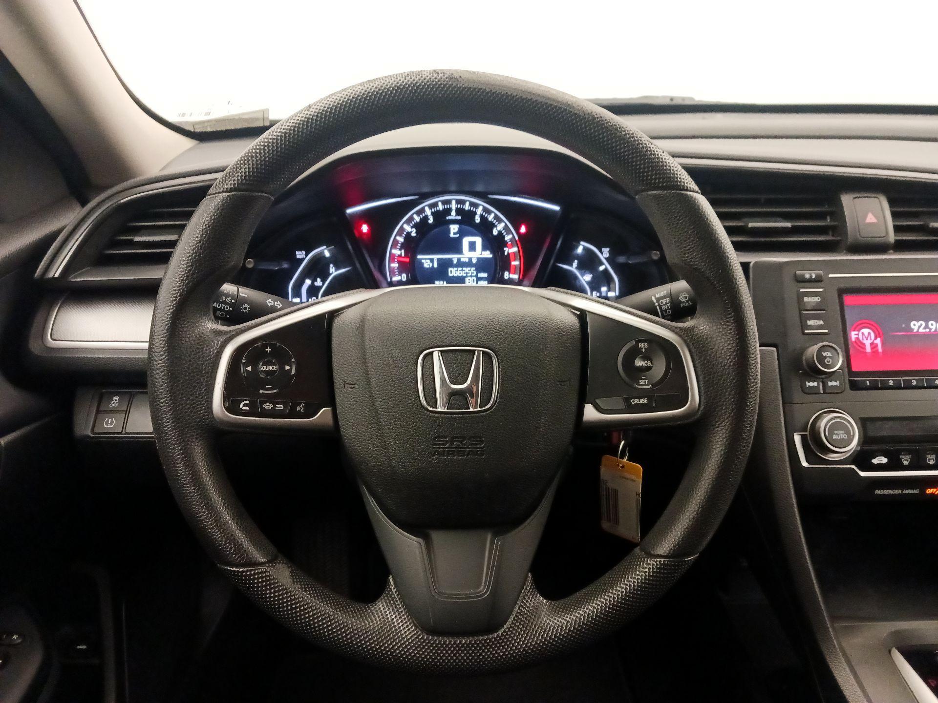Thumbnail: 2016 Honda Civic - 10