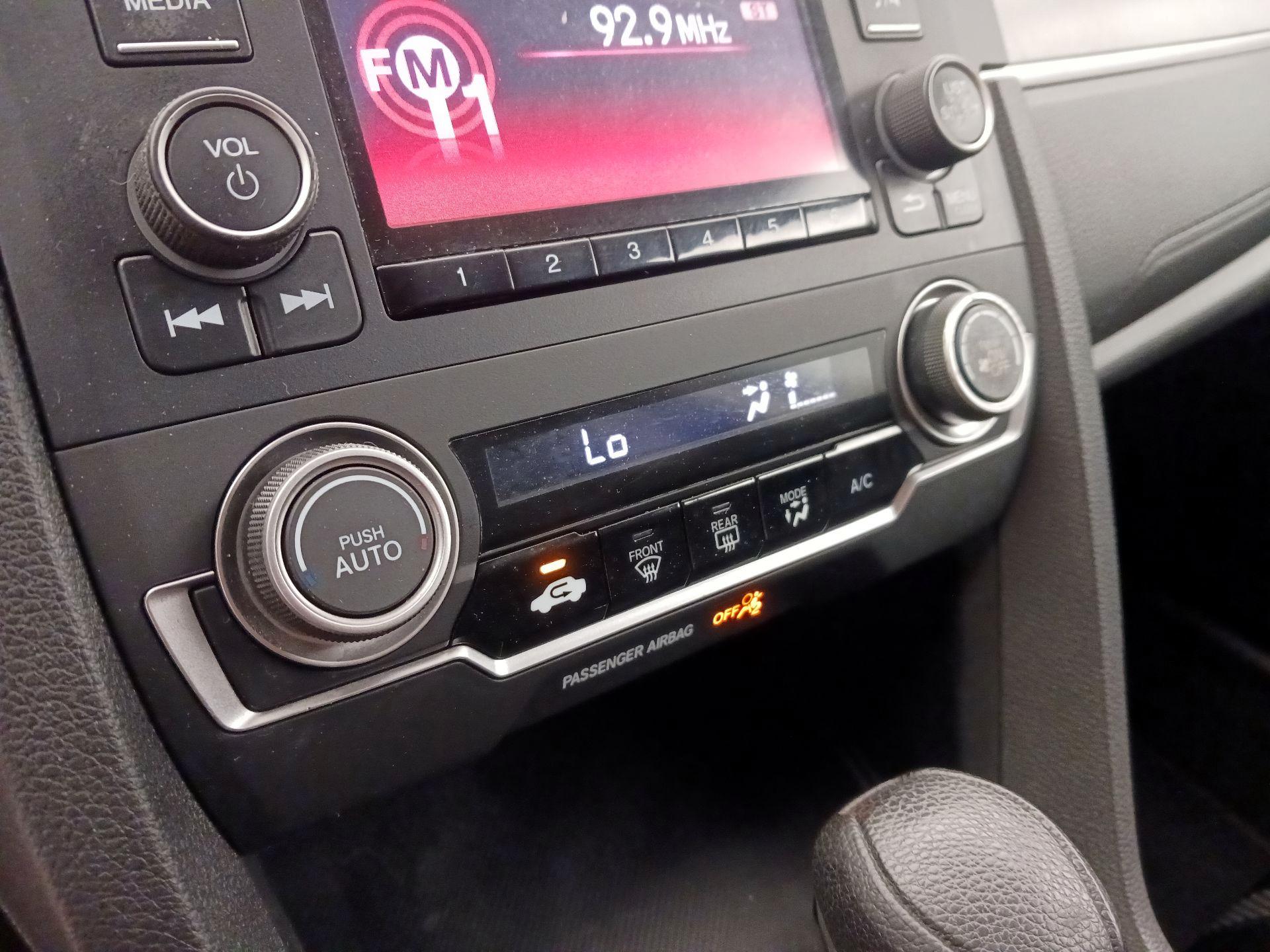 Thumbnail: 2016 Honda Civic - 16