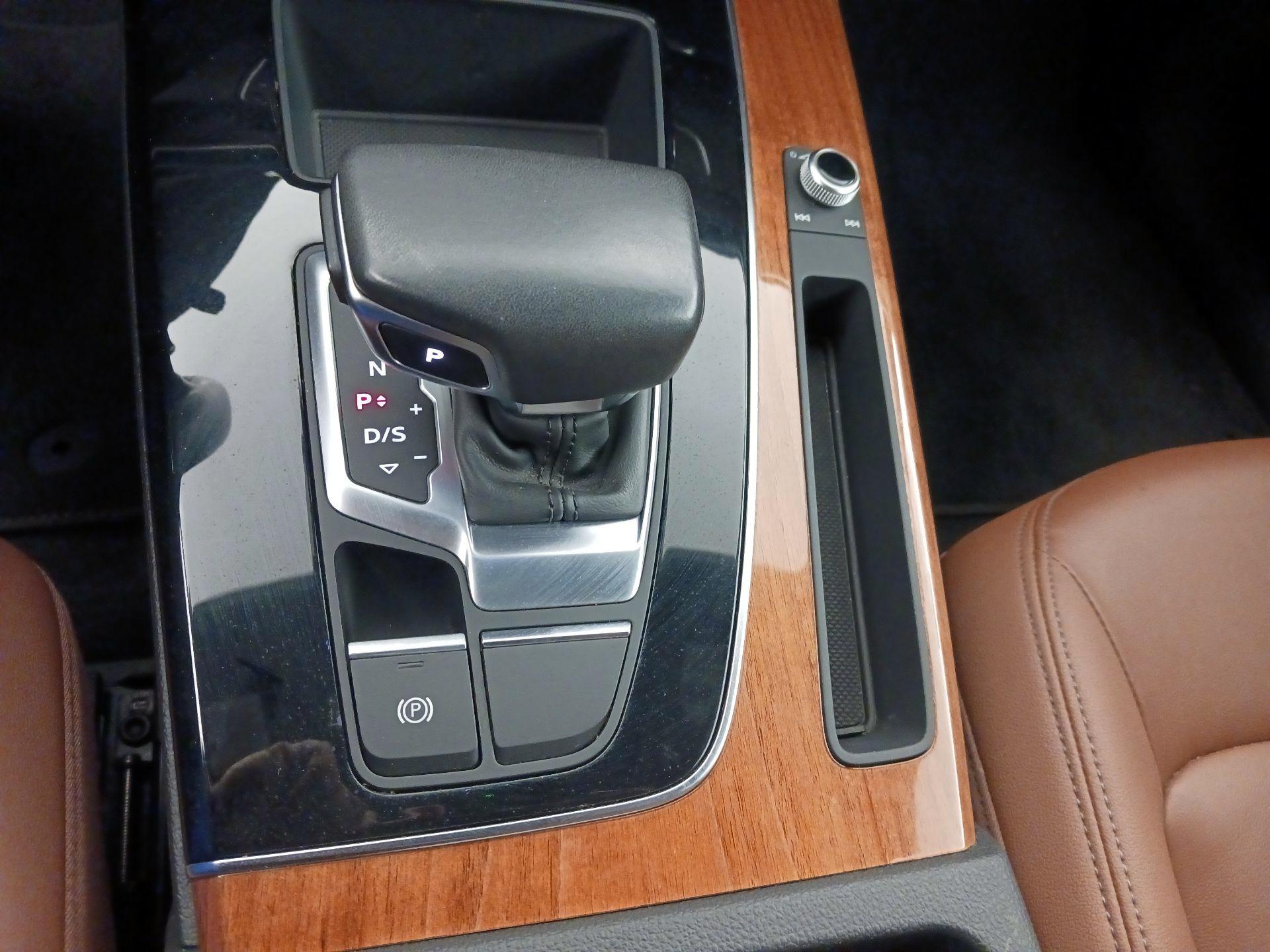 Thumbnail: 2021 Audi Q5 - 17