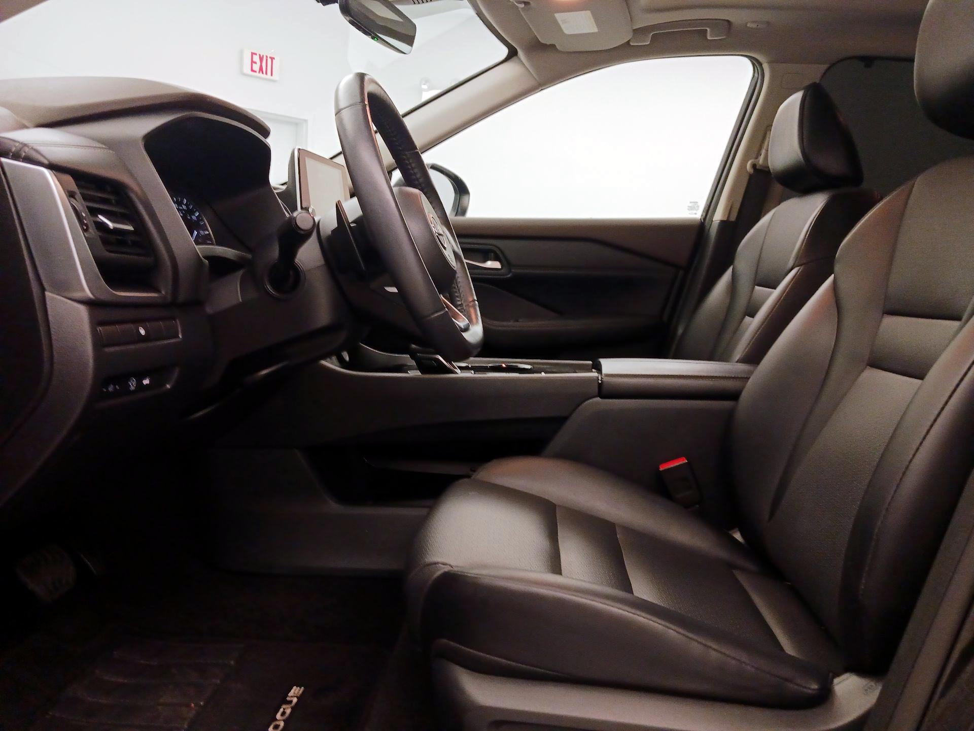 Thumbnail: 2023 Nissan Rogue - 11