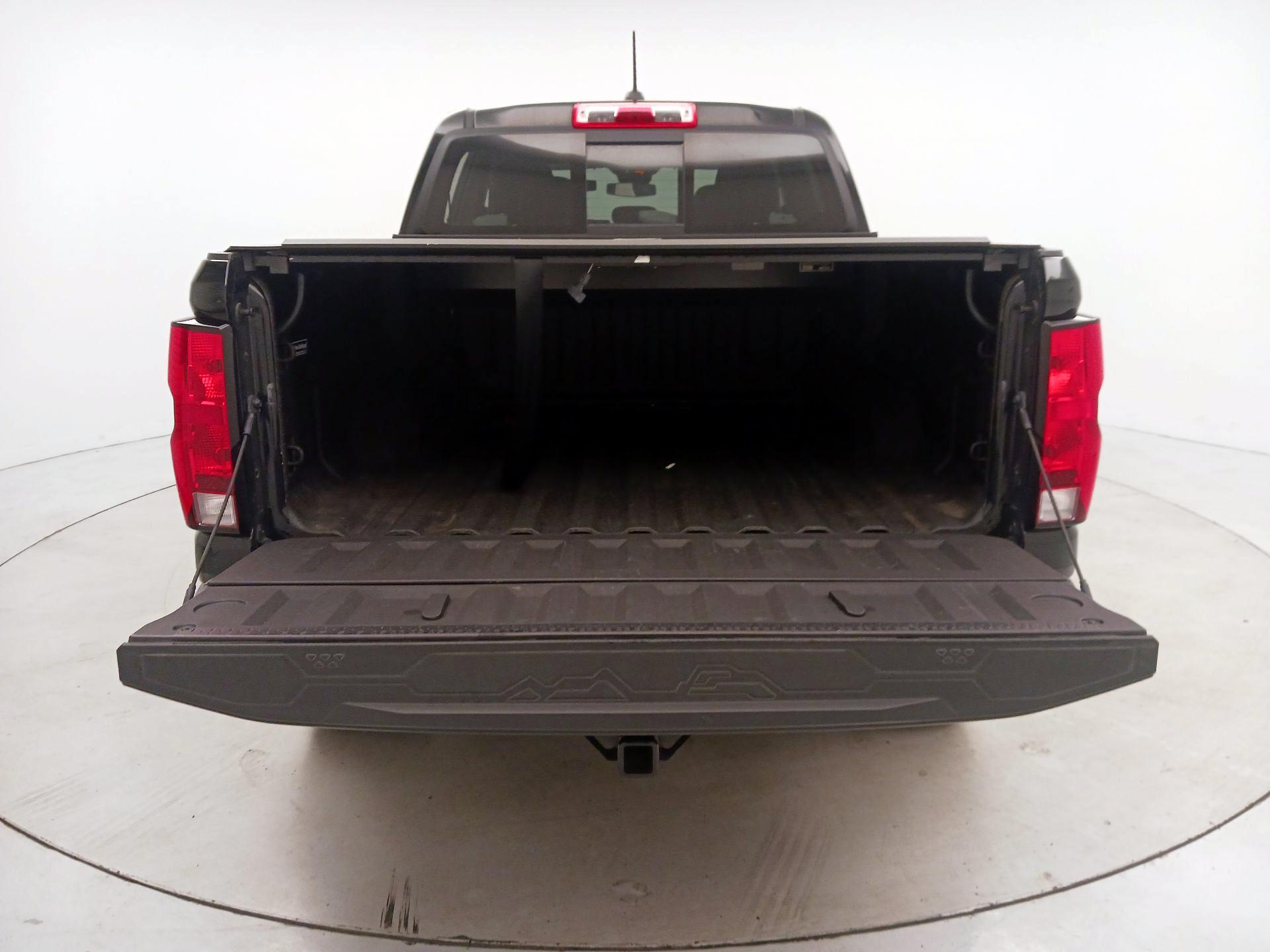 Thumbnail: 2023 Chevrolet Colorado - 20