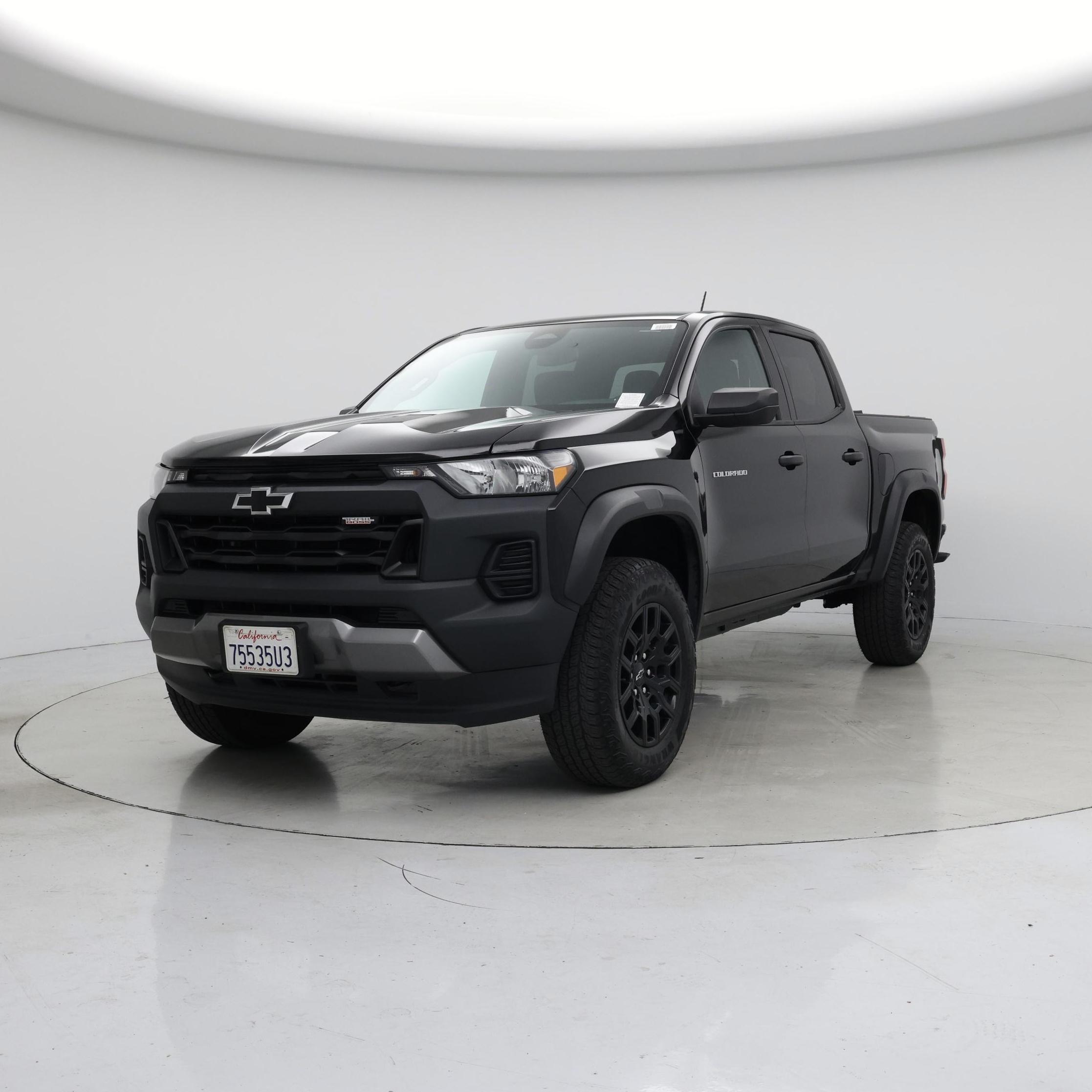 Thumbnail: 2023 Chevrolet Colorado - 4