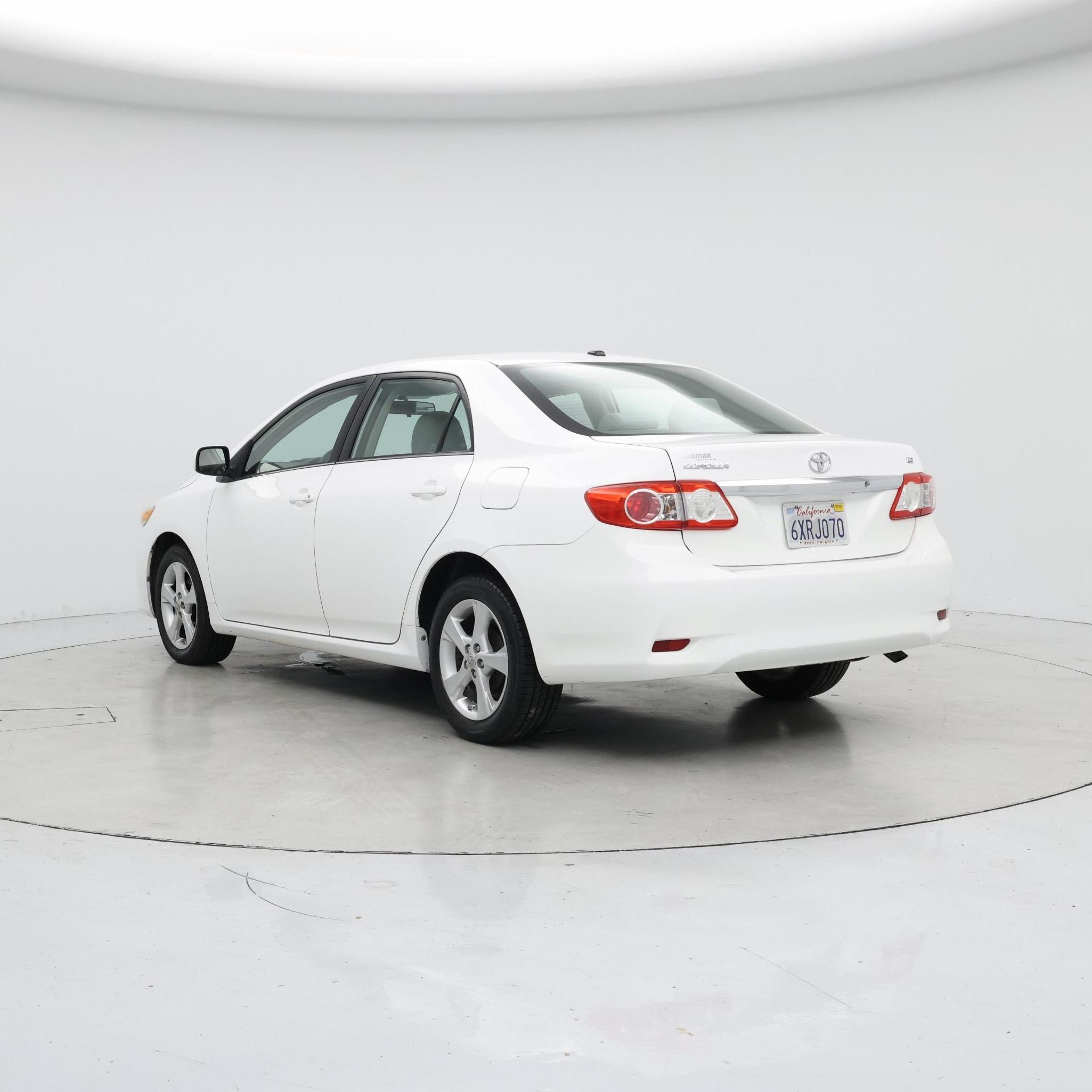 Thumbnail: 2013 Toyota Corolla - 2