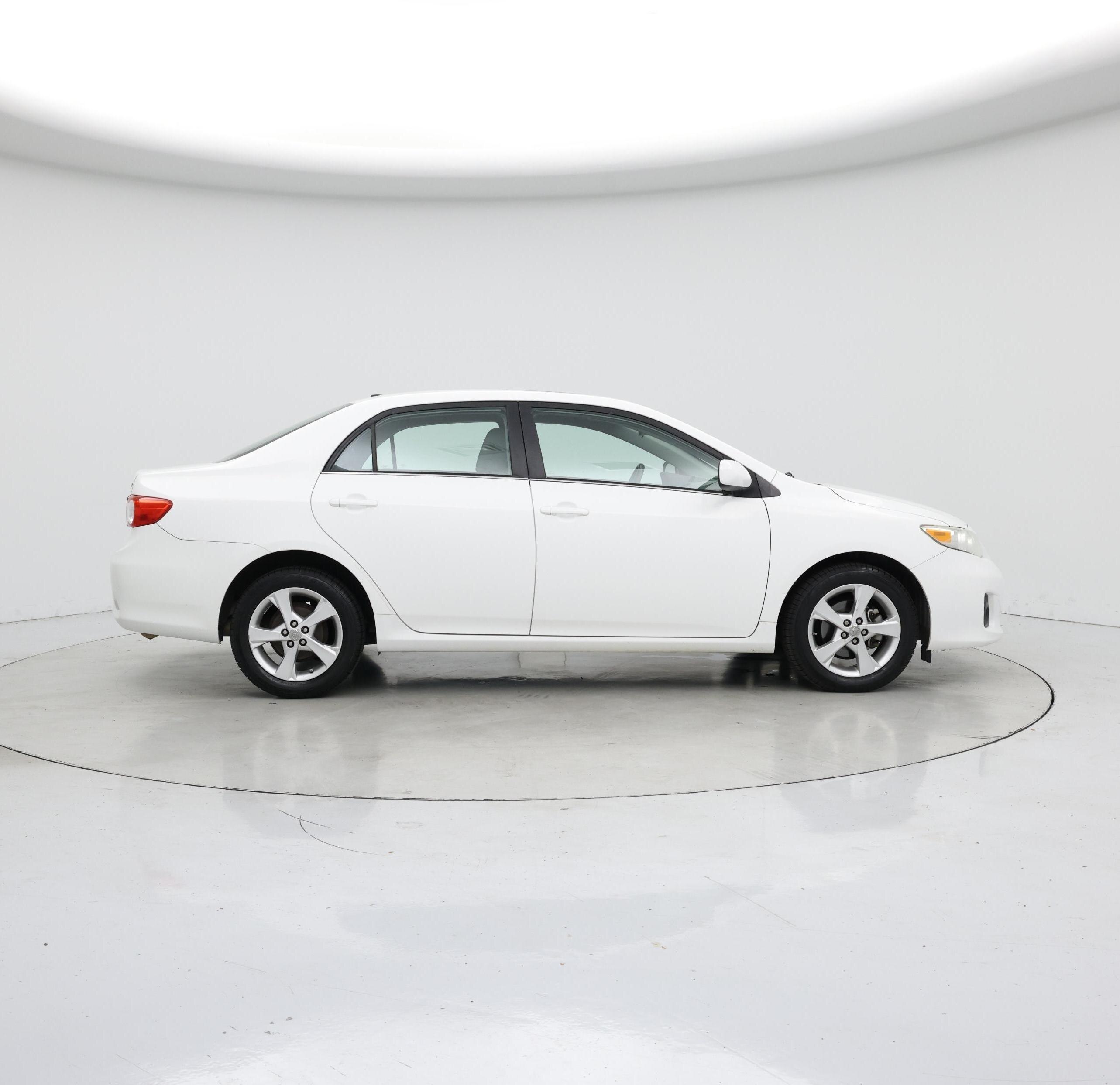 Thumbnail: 2013 Toyota Corolla - 7
