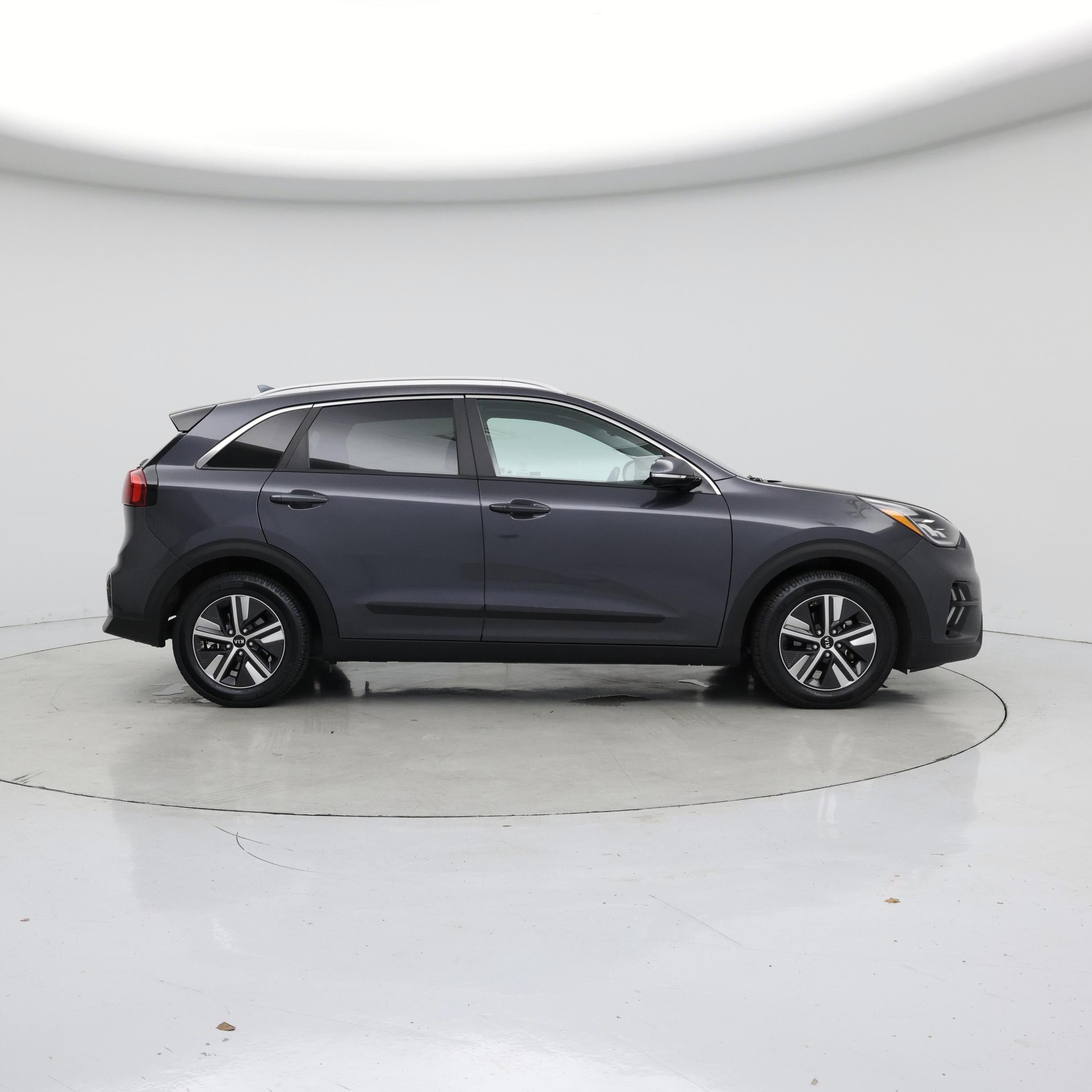 Thumbnail: 2020 Kia Niro - 7
