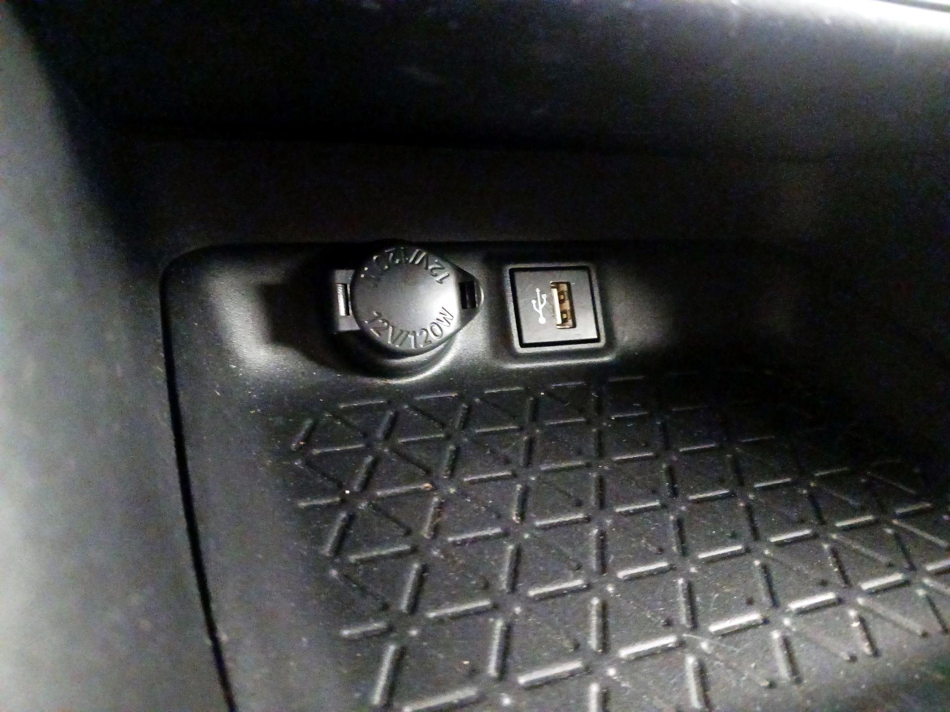 Thumbnail: 2024 Toyota RAV4 - 18