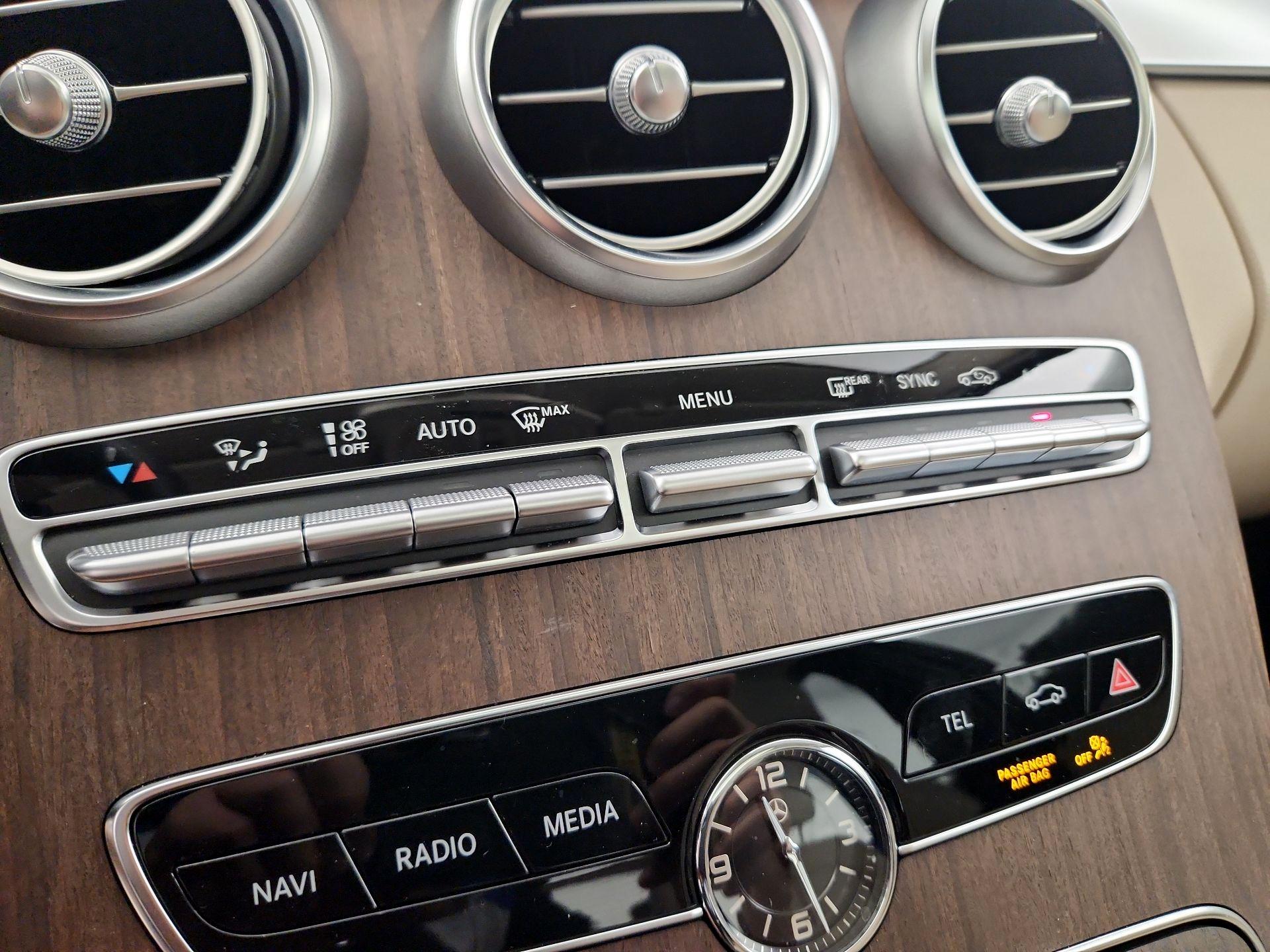 Thumbnail: 2019 Mercedes-Benz C-Class - 16