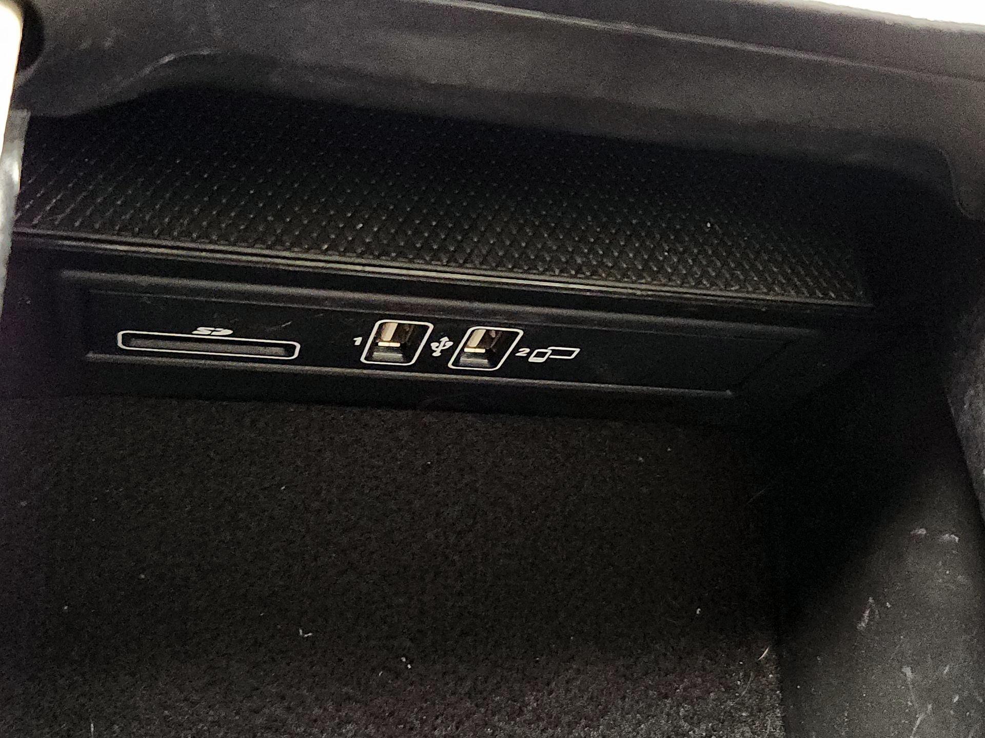 Thumbnail: 2019 Mercedes-Benz C-Class - 18